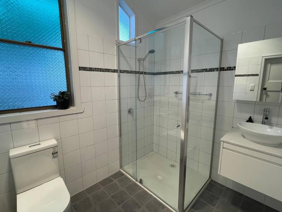 Three-Bedroom House photo 2