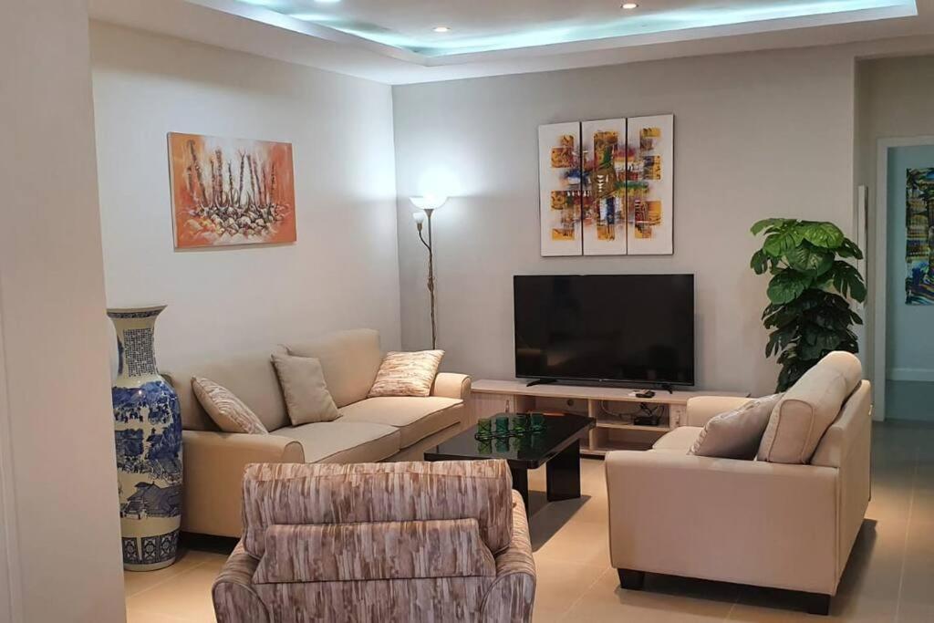 Three-Bedroom Apartment photo 1