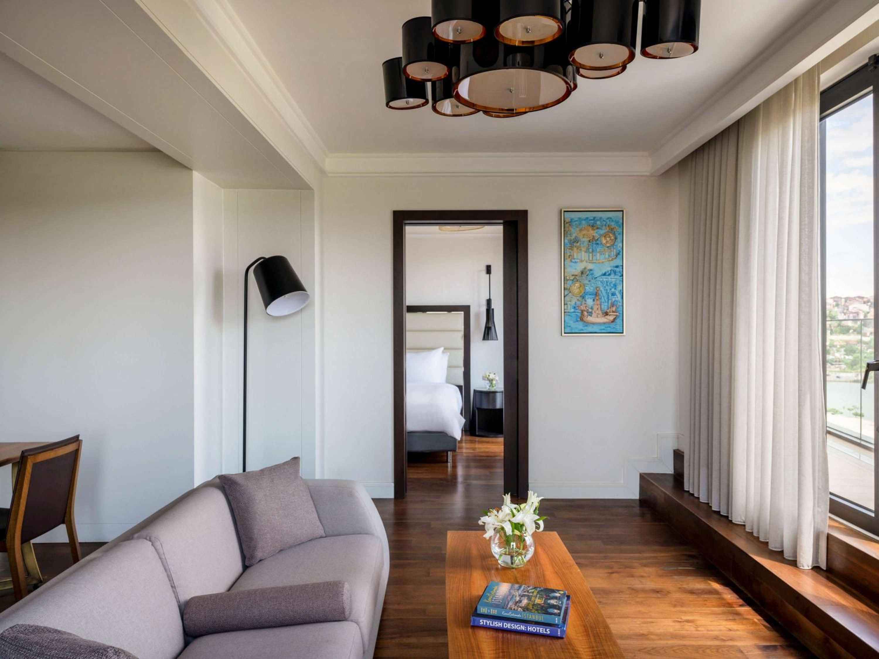 Golden Horn Suite King photo 2
