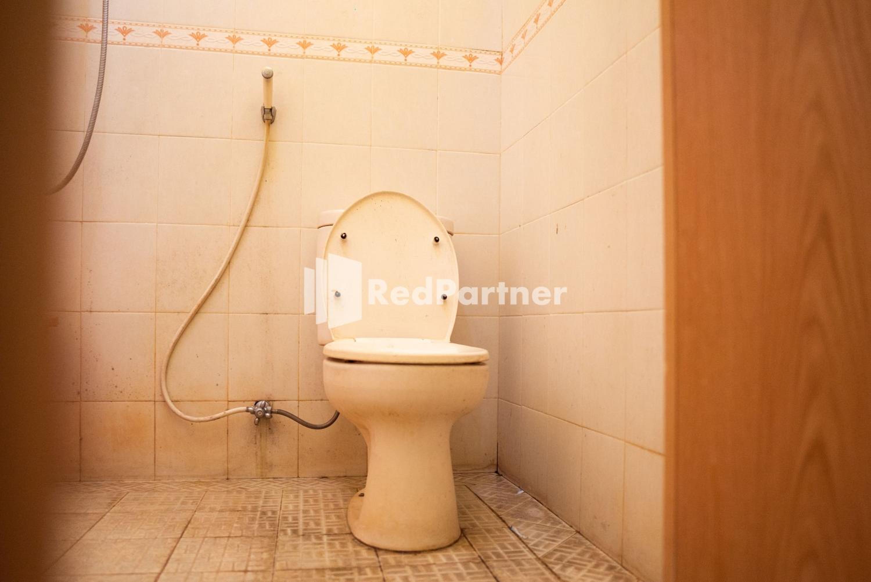 Standard Double Room - Photo 10