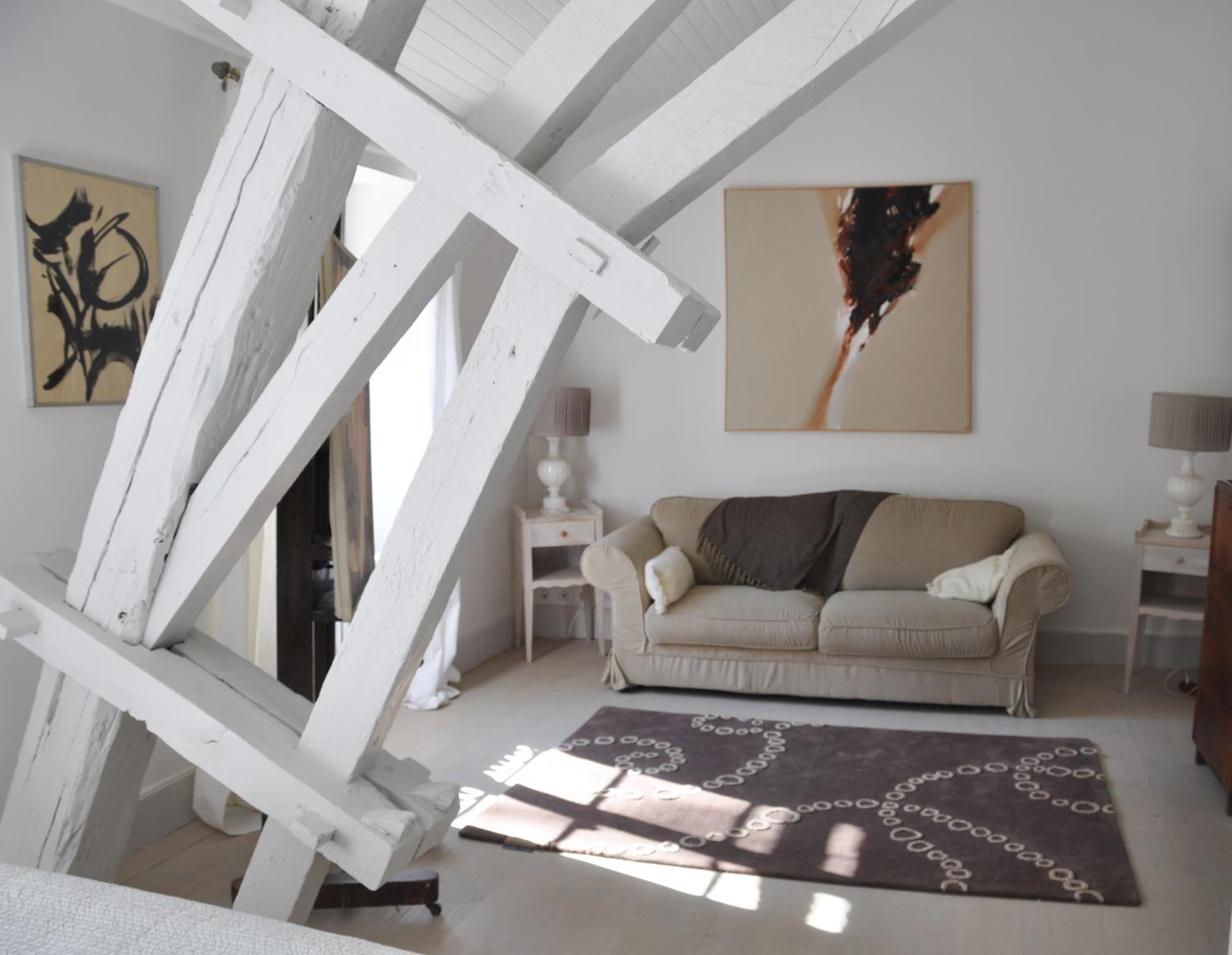 Duplex Suite - Photo 4