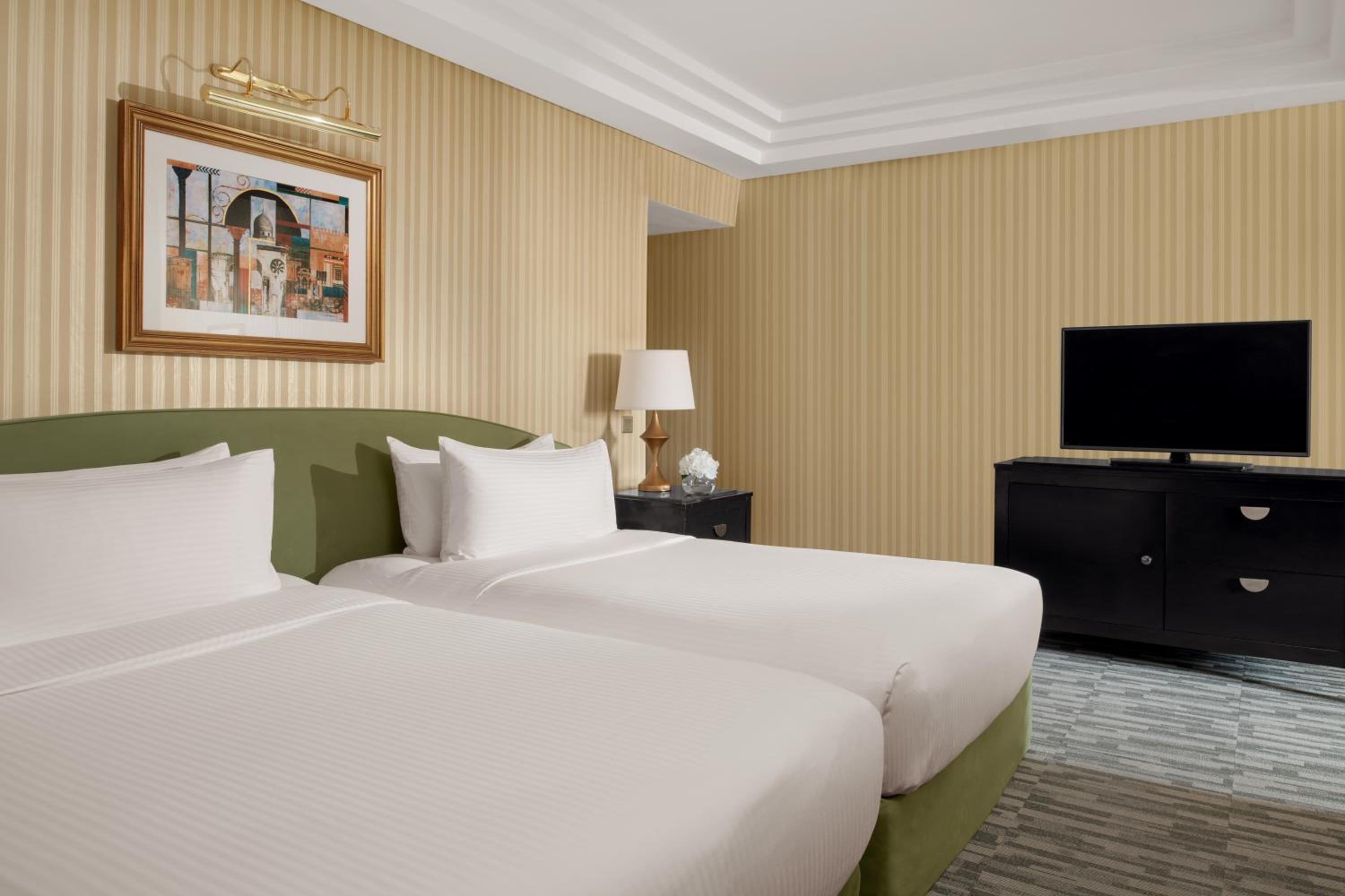 Junior Twin Suite