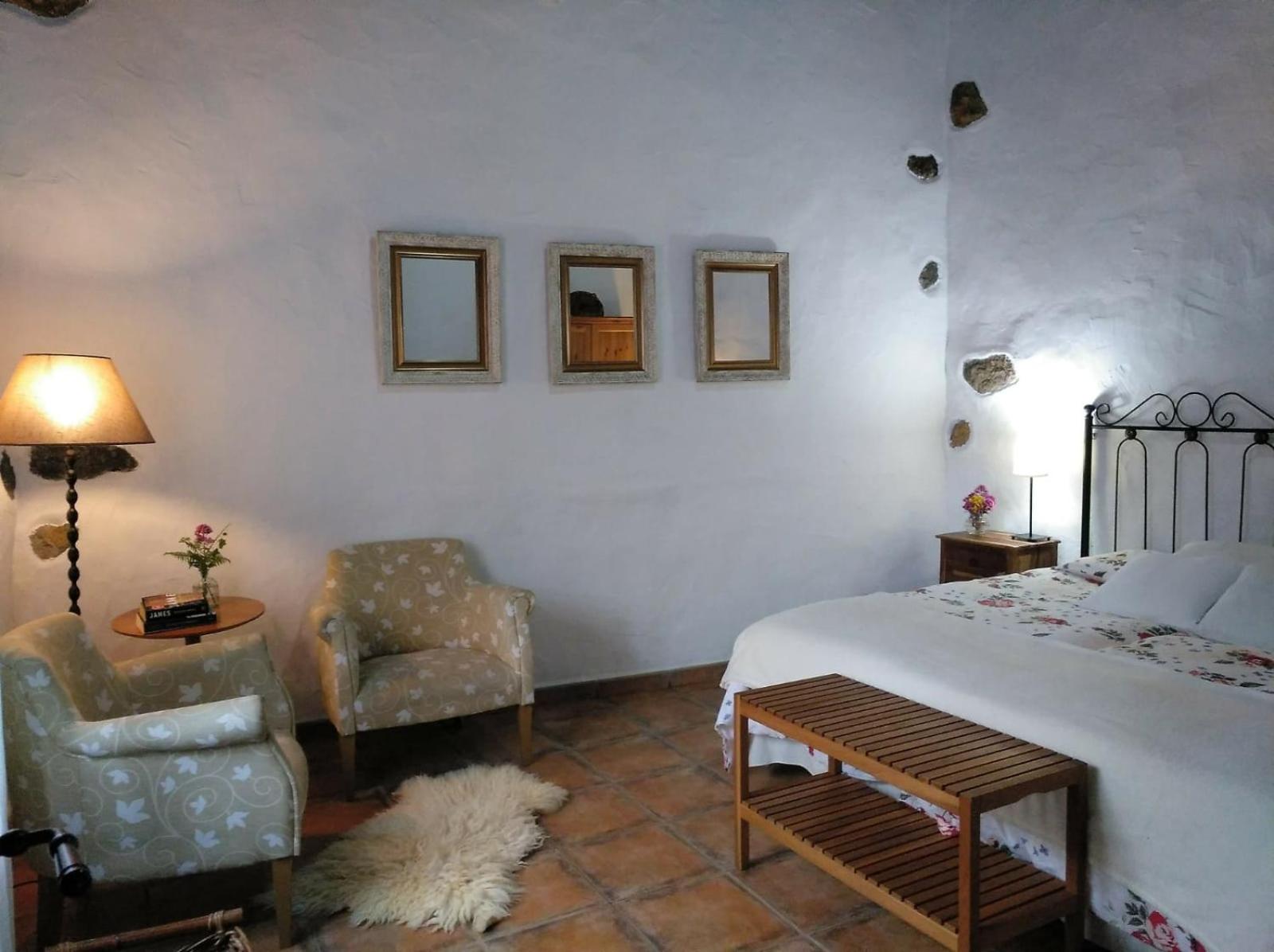 Two-Bedroom House photo 2