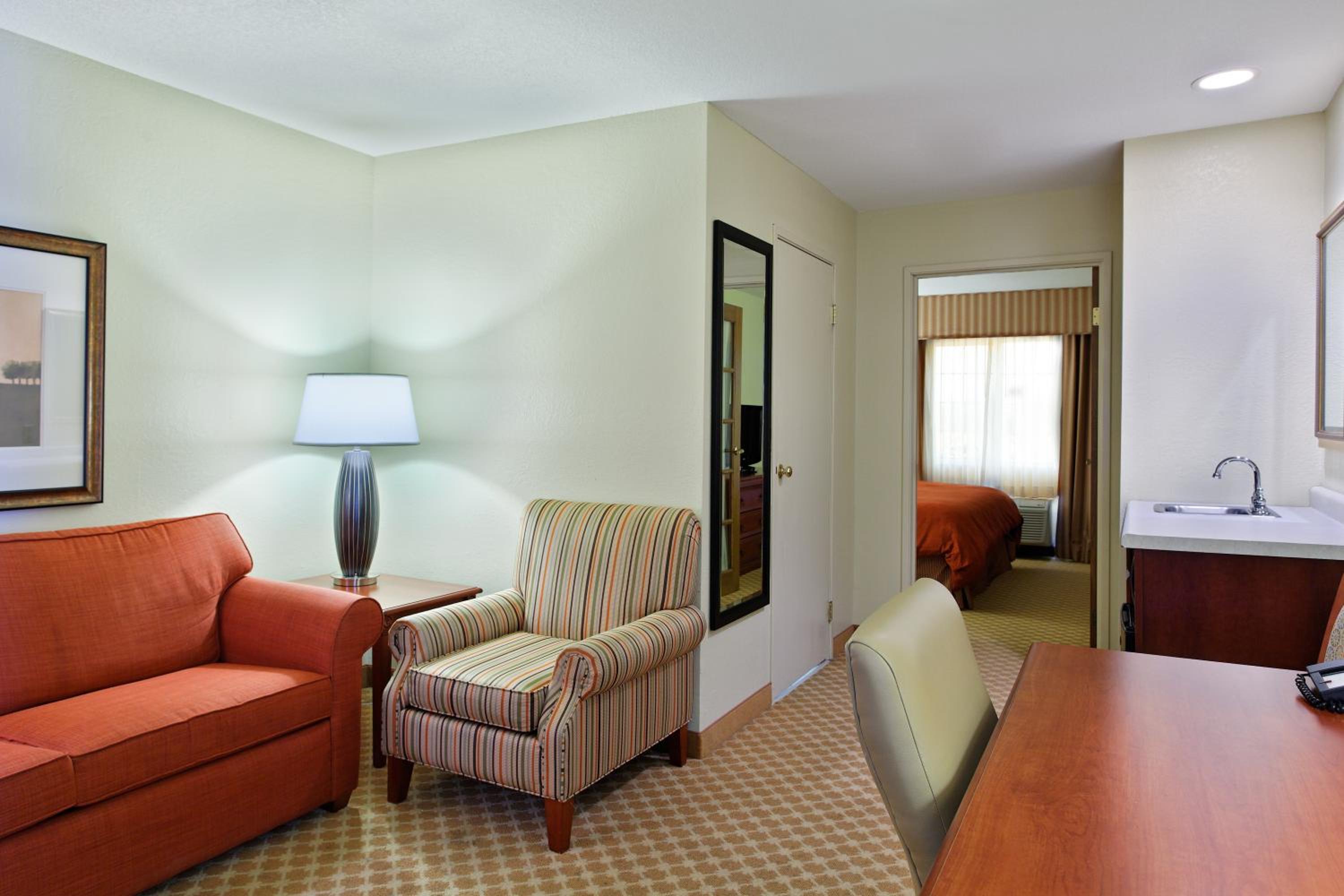 One-Bedroom King Suite With Sofa Bed