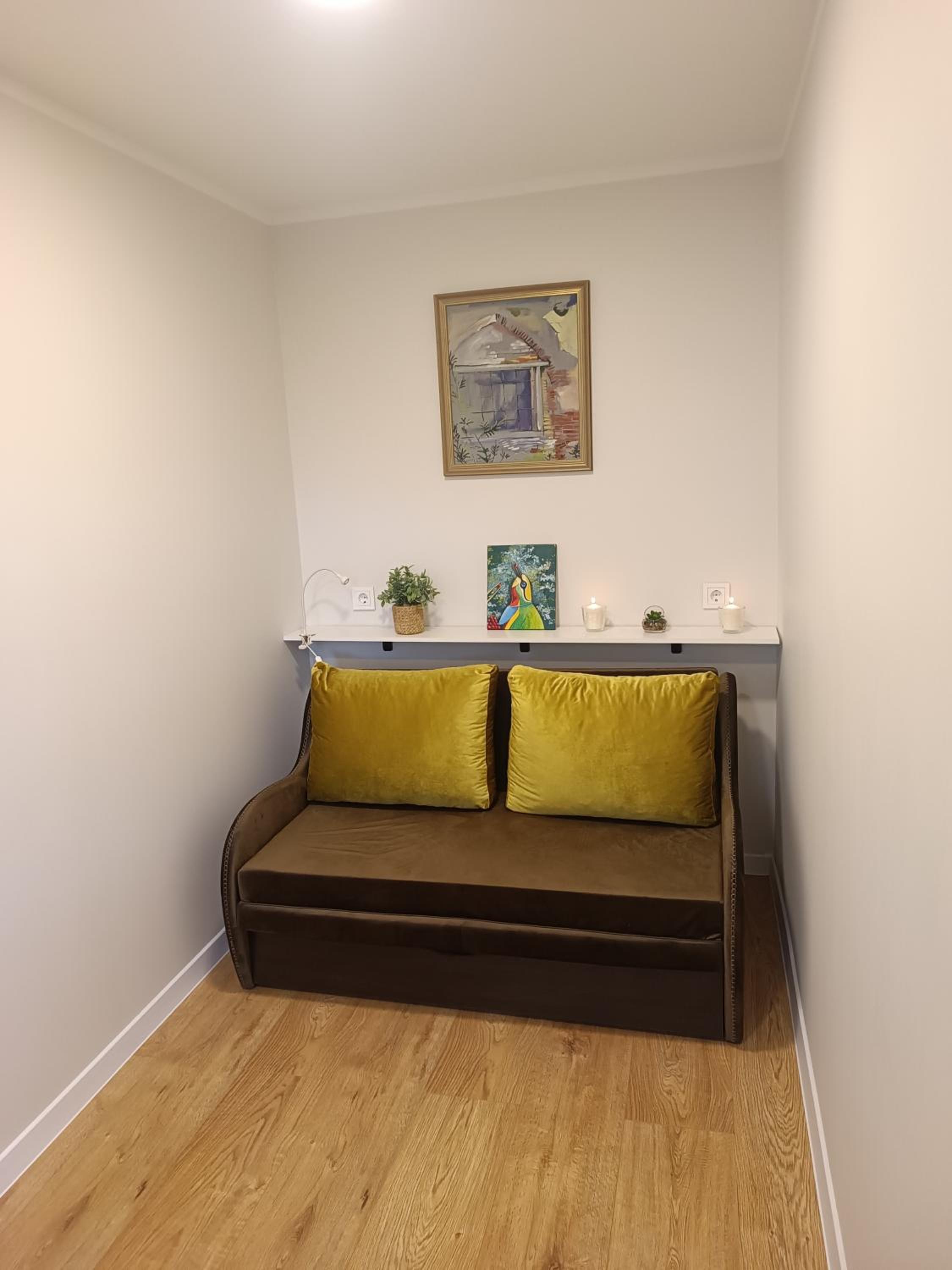 Apartment with Balcony - Photo 22