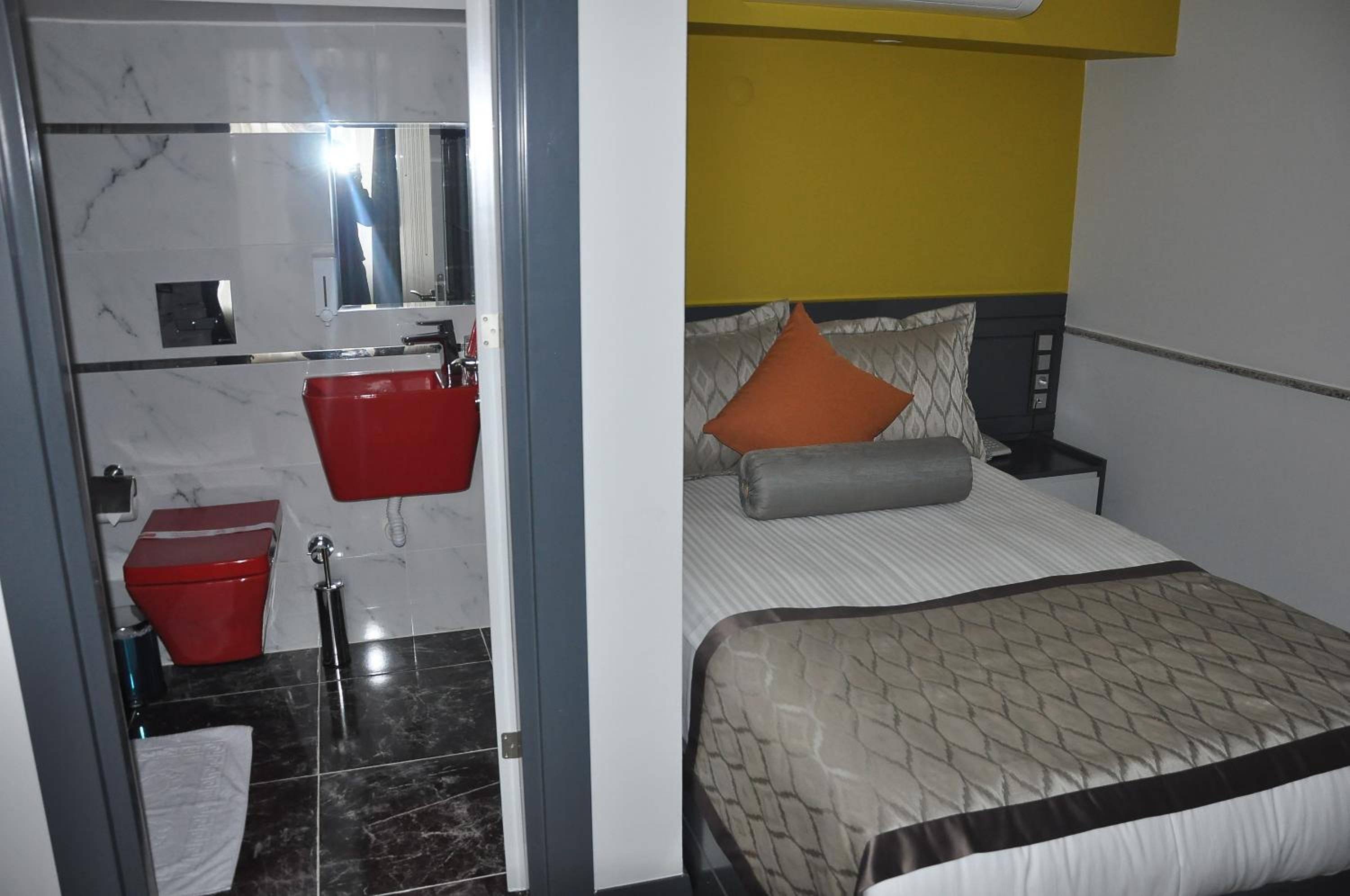 Single Room photo 1