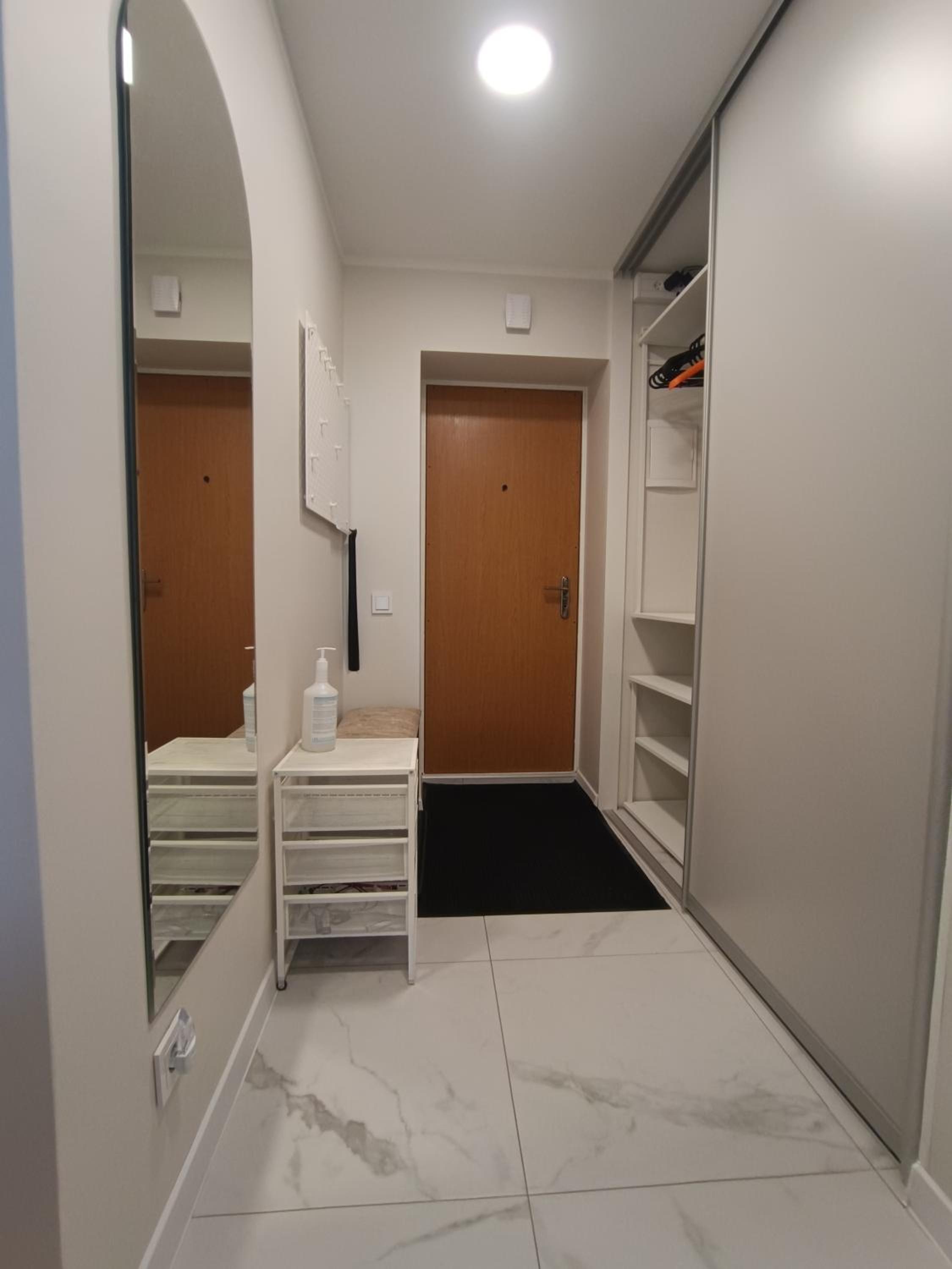 Apartment with Balcony - Photo 12