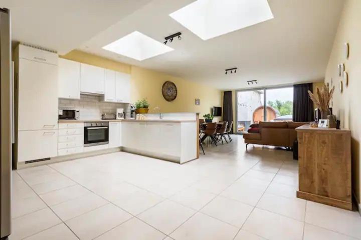 Four-Bedroom House photo 3