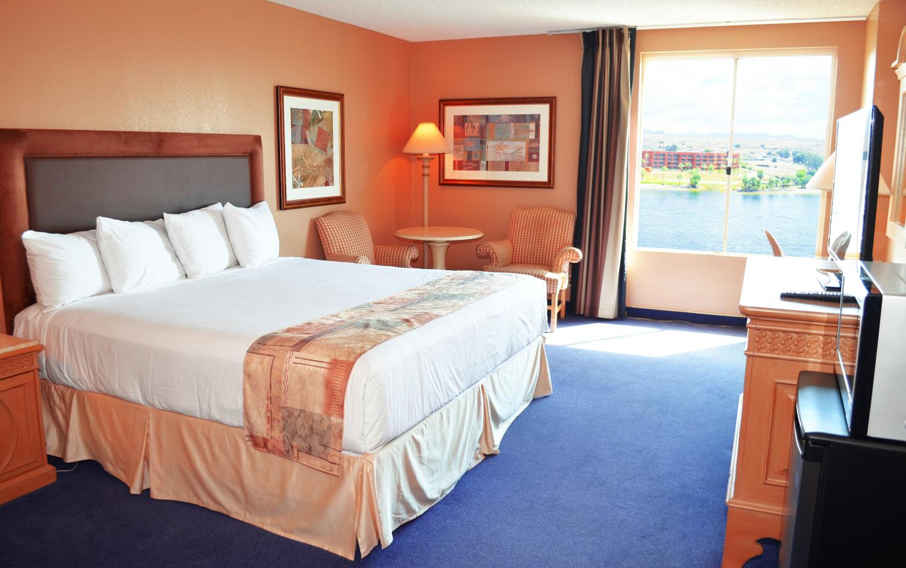 Deluxe King Room with River View - Photo 3