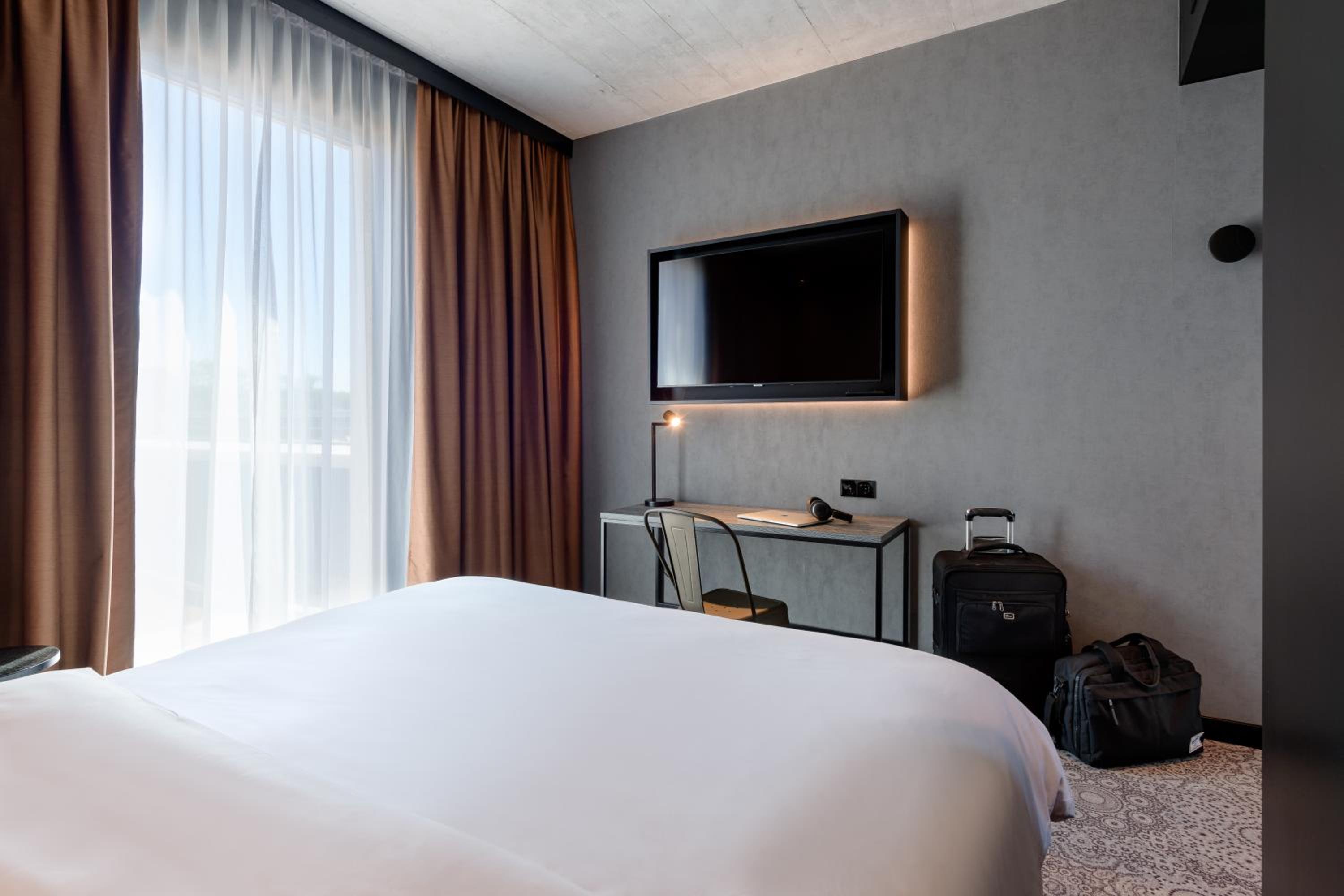 Standard Double Room - Photo 3