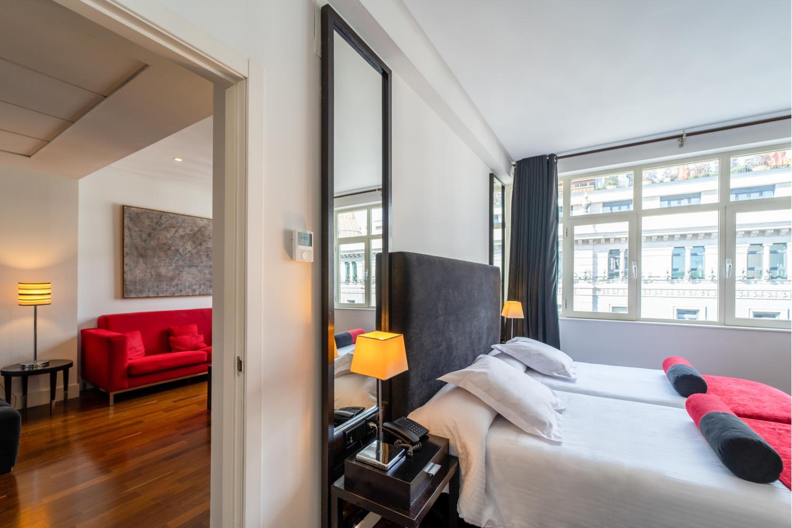Quadruple Room with Bath - Photo 6