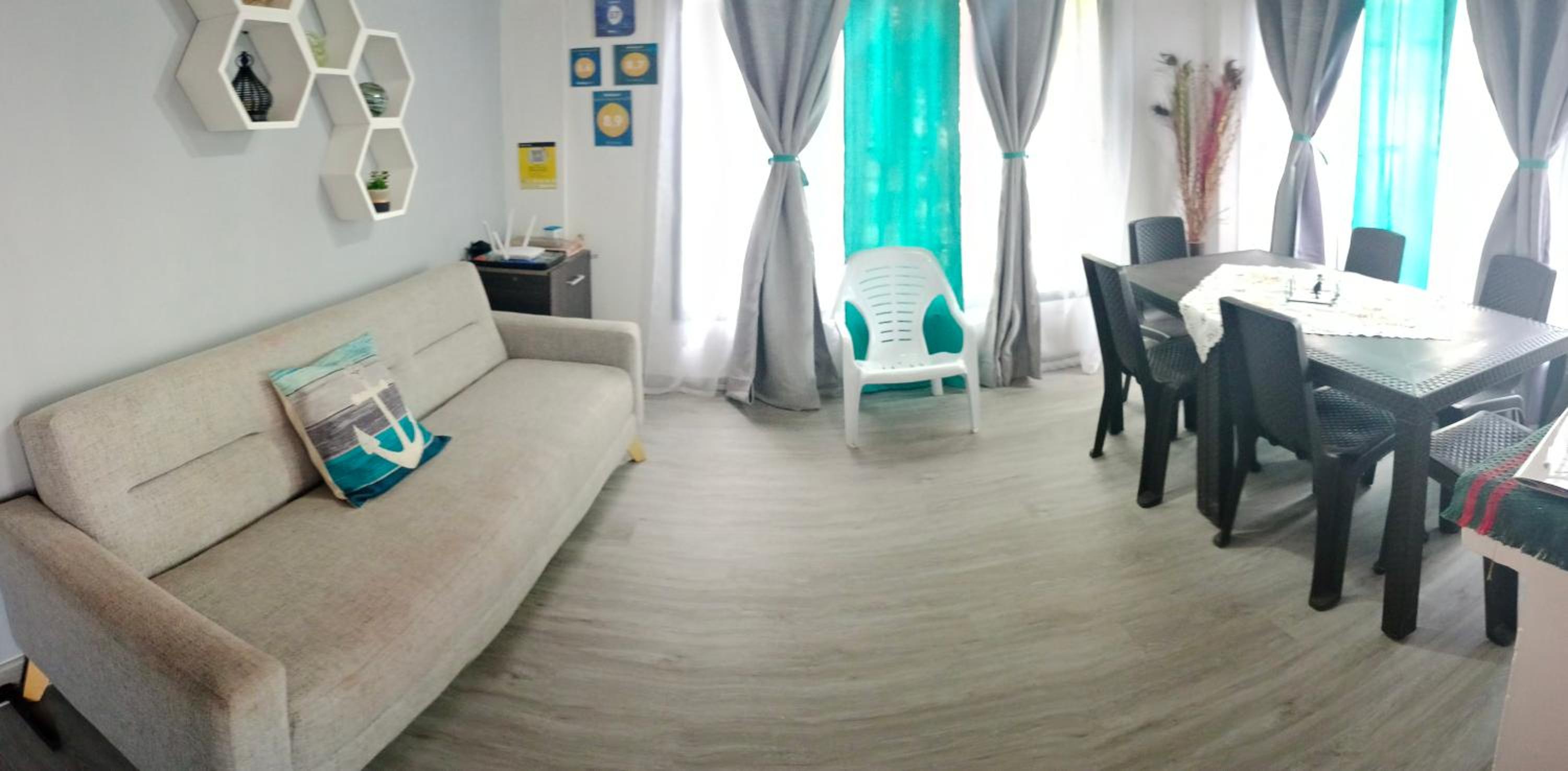 Four-Bedroom House photo 1