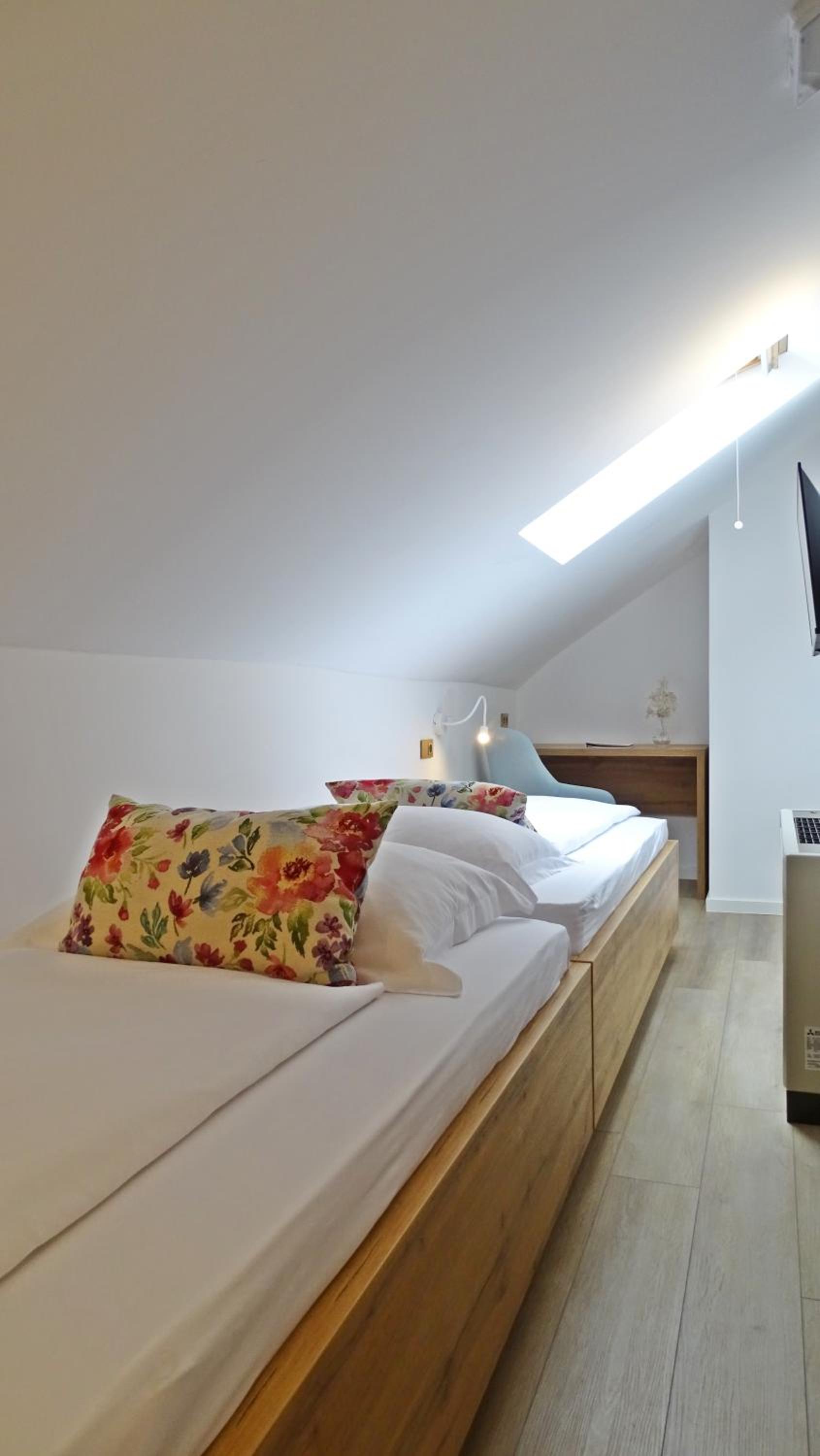 Economy Double Room - Photo 1