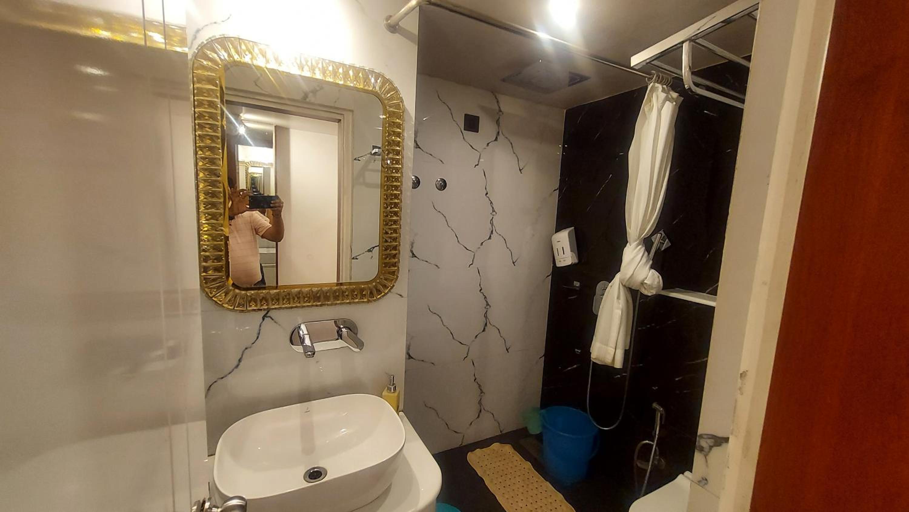 Deluxe Double Room - Photo 2