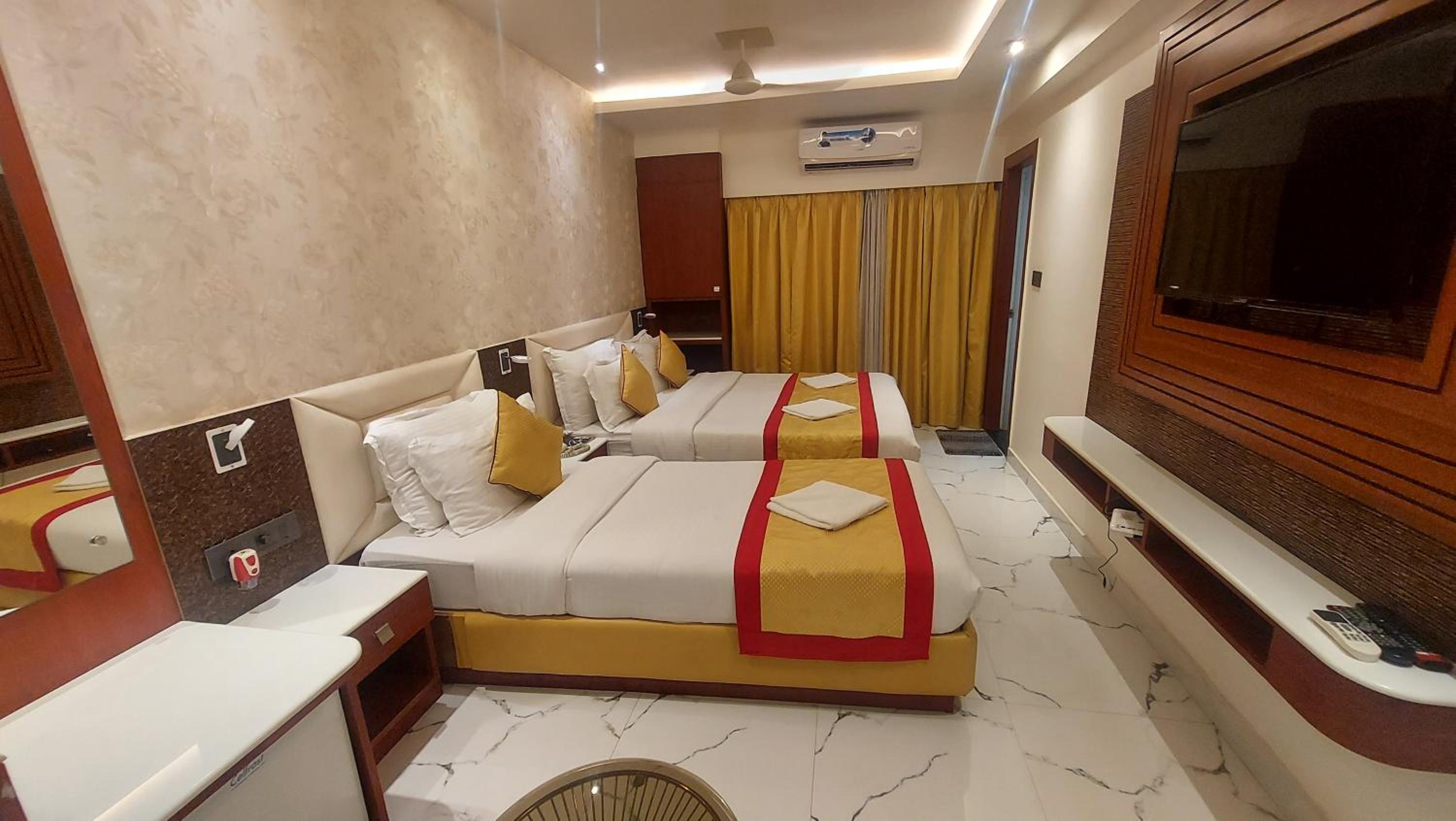 Deluxe Triple Room - Photo 7