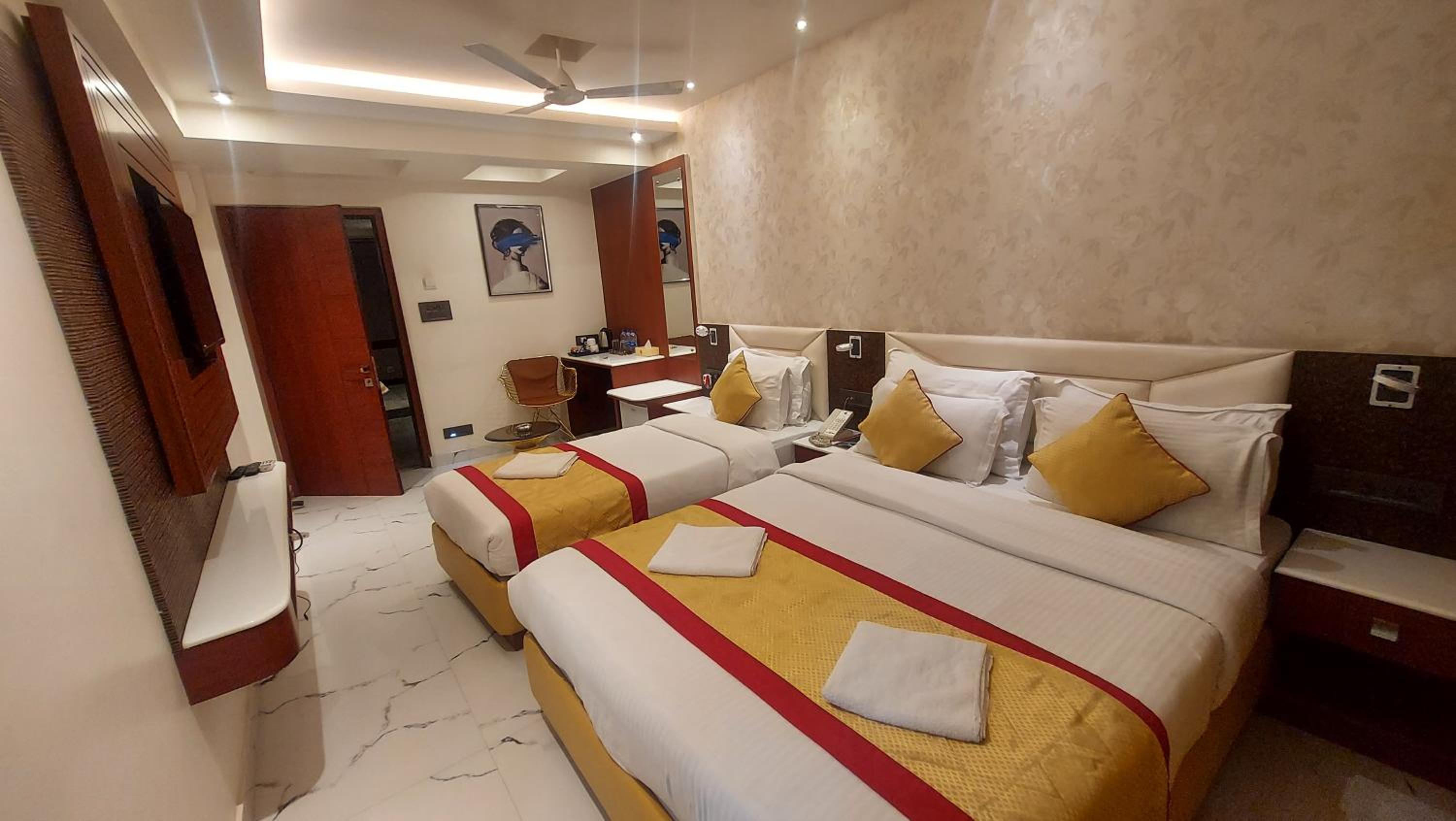 Deluxe Triple Room - Photo 5