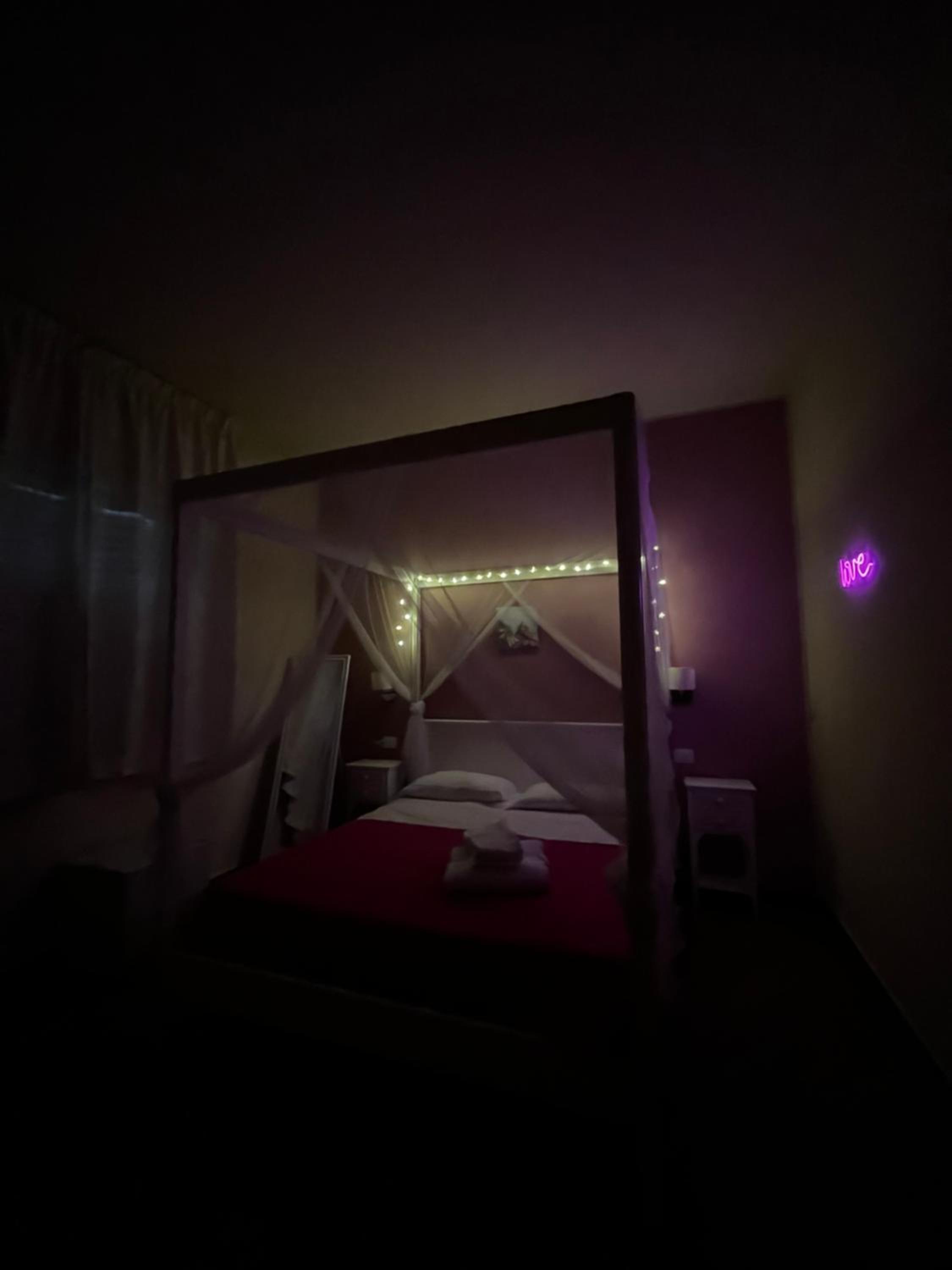 Double Room - Photo 6