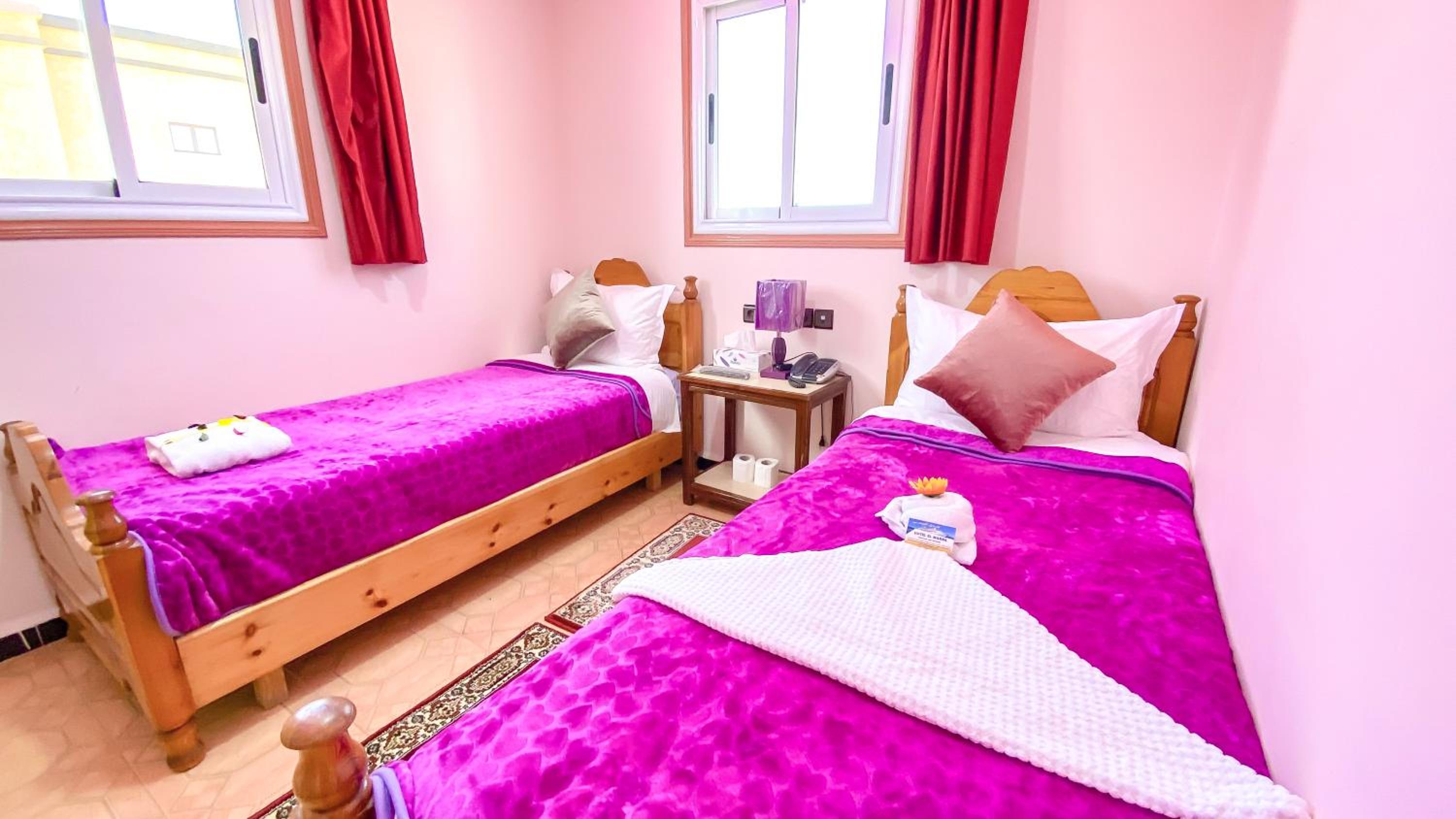 Deluxe Double or Twin Room with Sea View - Photo 17