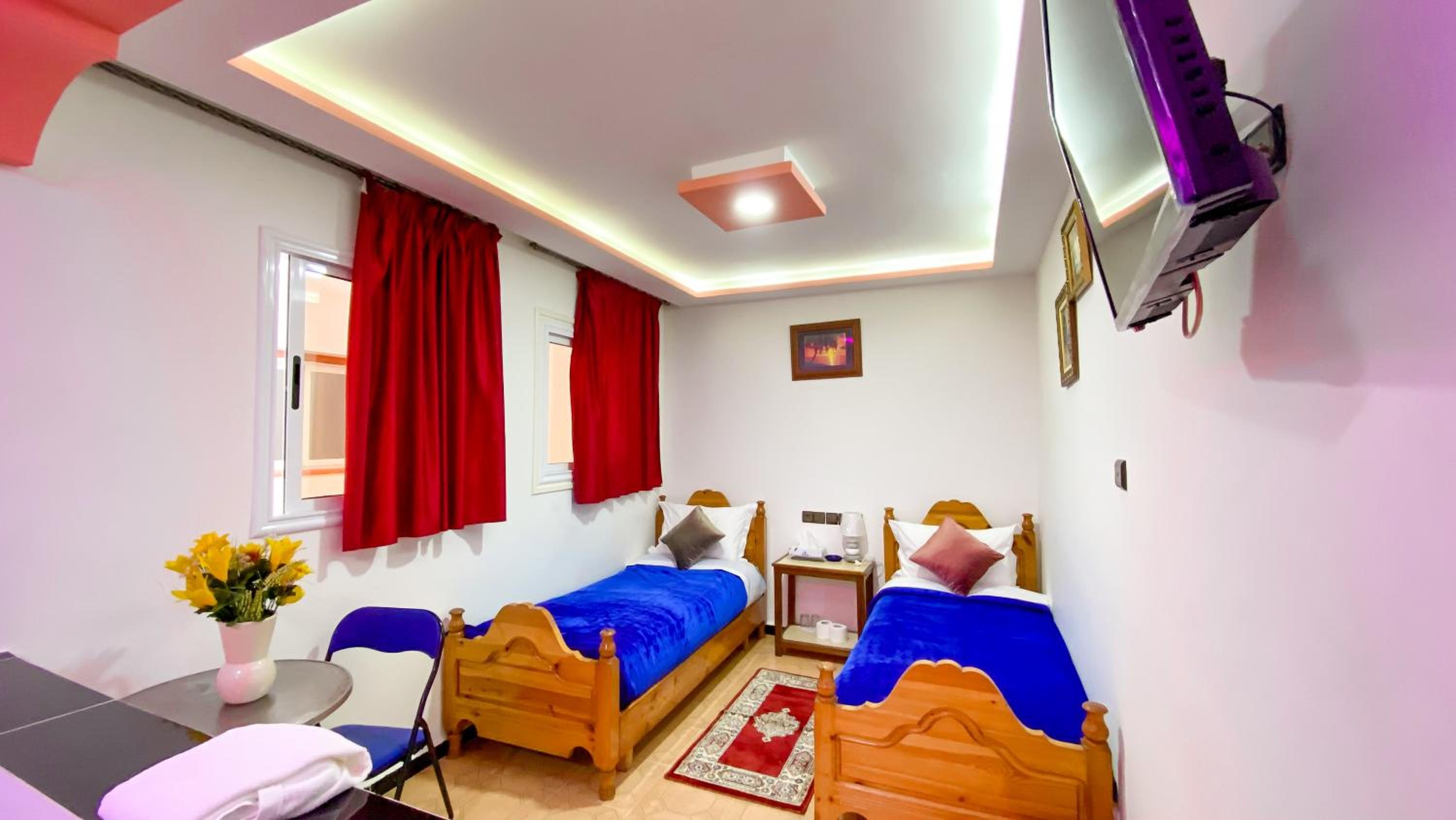 Economy Triple Room - Photo 4