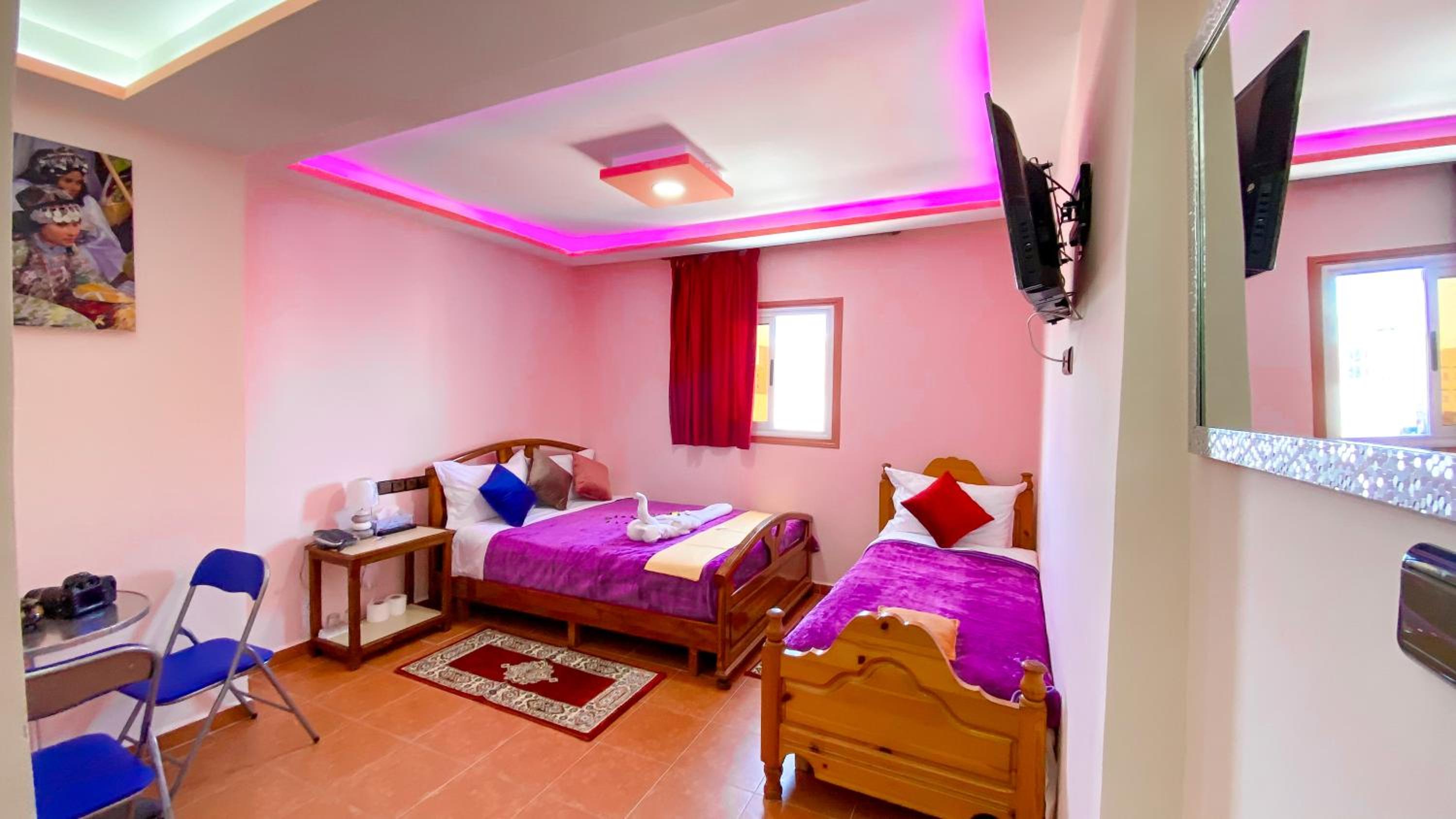 Economy Triple Room - Photo 5