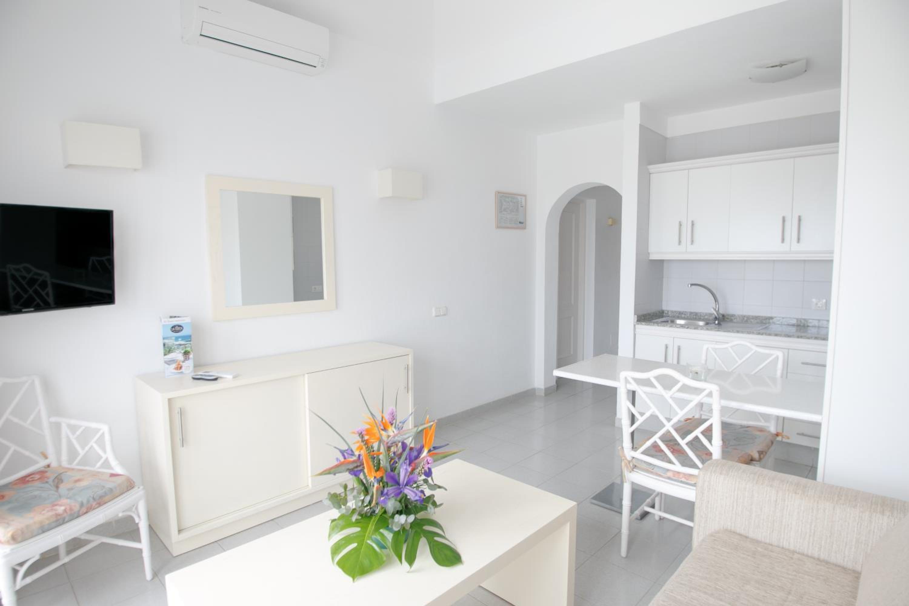 One-Bedroom Apartment - Top Floor