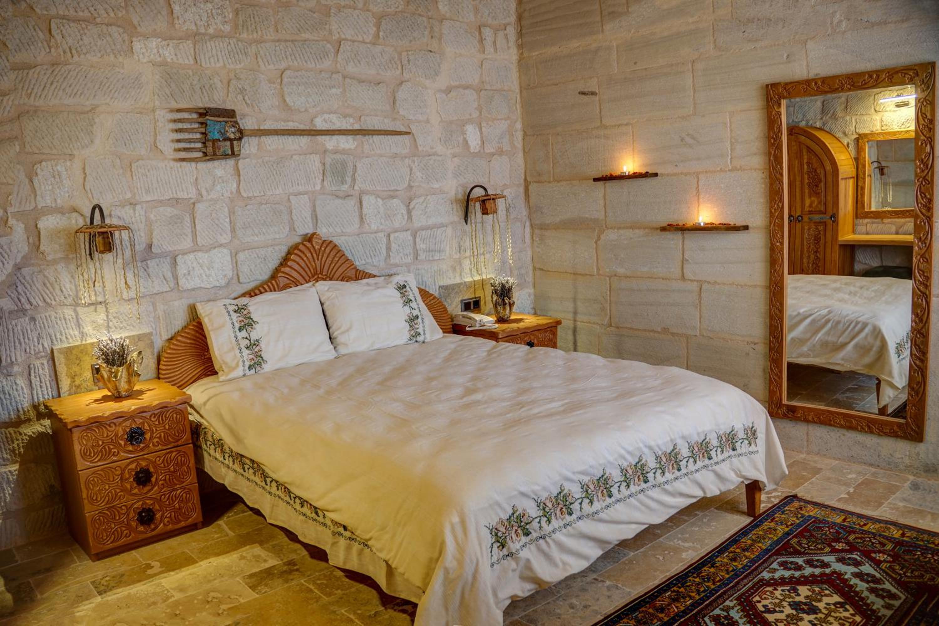Deluxe Room - Photo 1