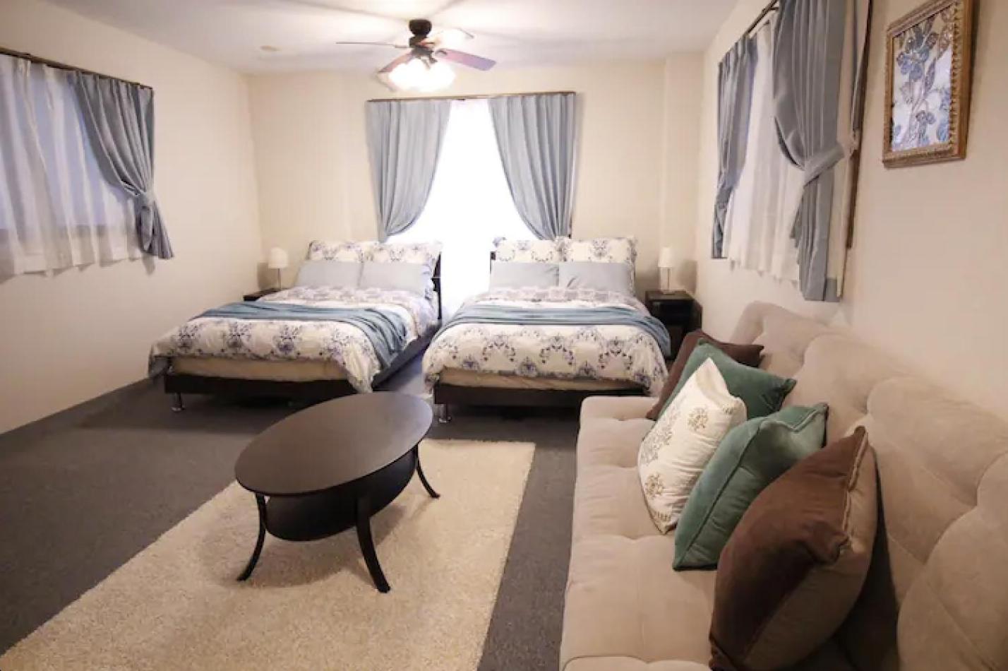 One-Bedroom Apartment photo 1