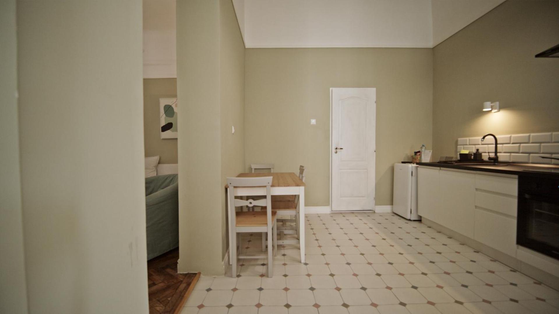One-Bedroom Apartment - Photo 6
