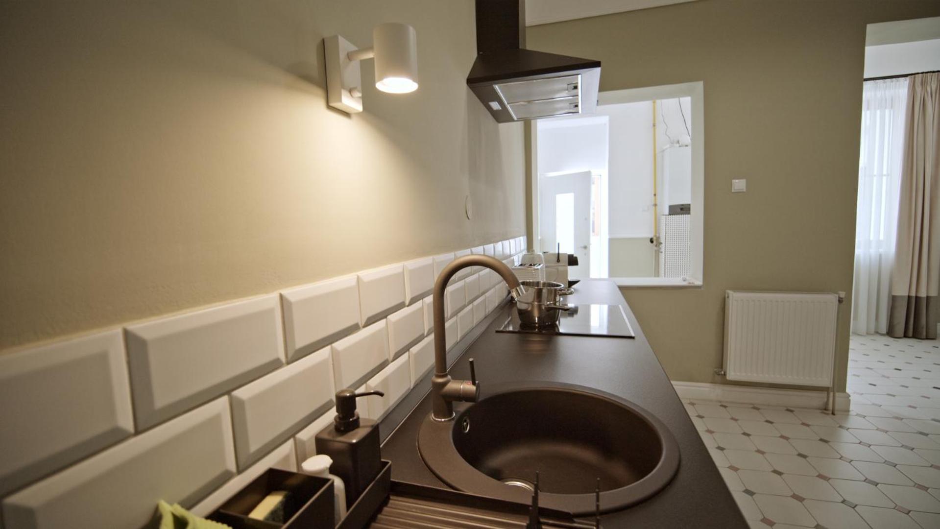One-Bedroom Apartment - Photo 9