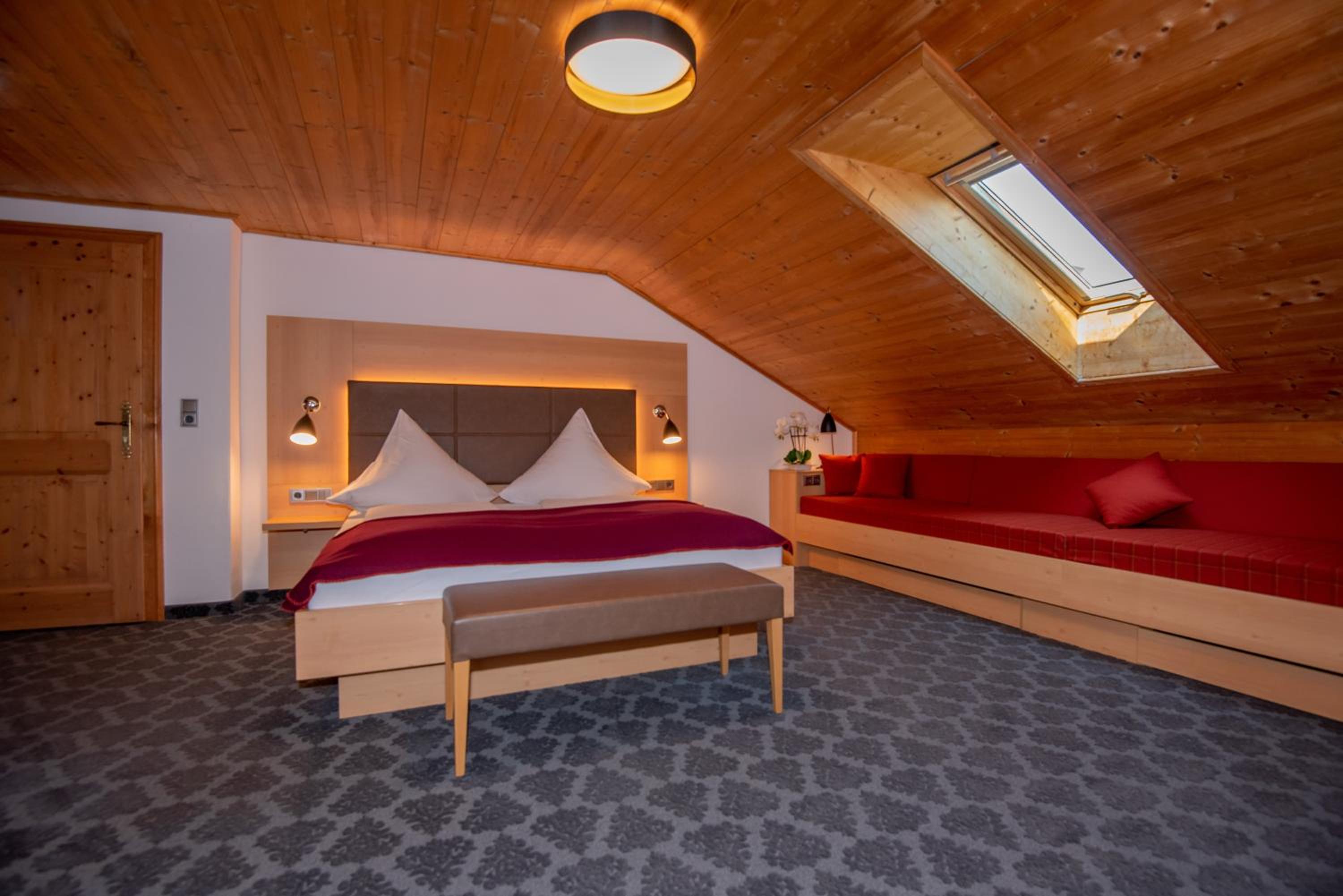 Double Room with Extra Bed photo 1