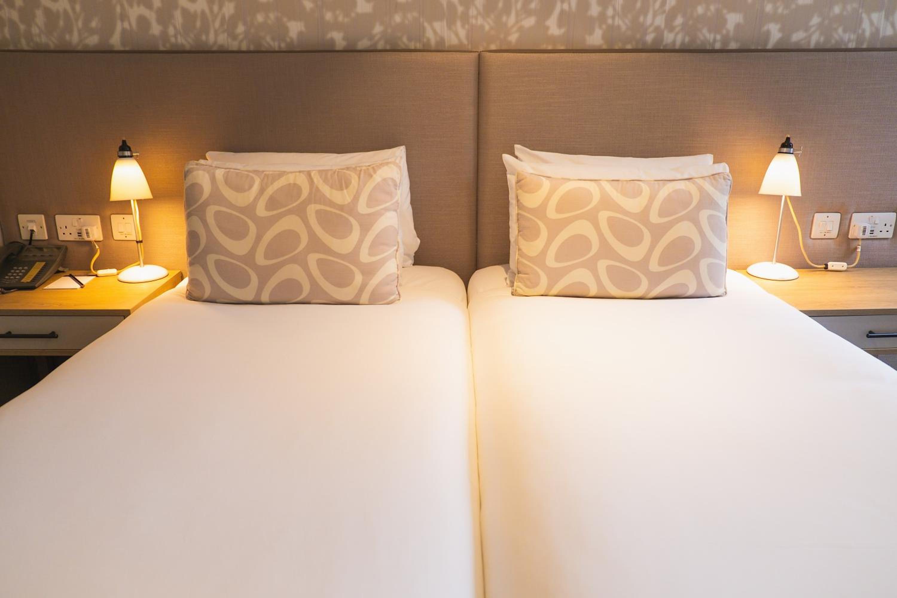 Standard Twin Room photo 3