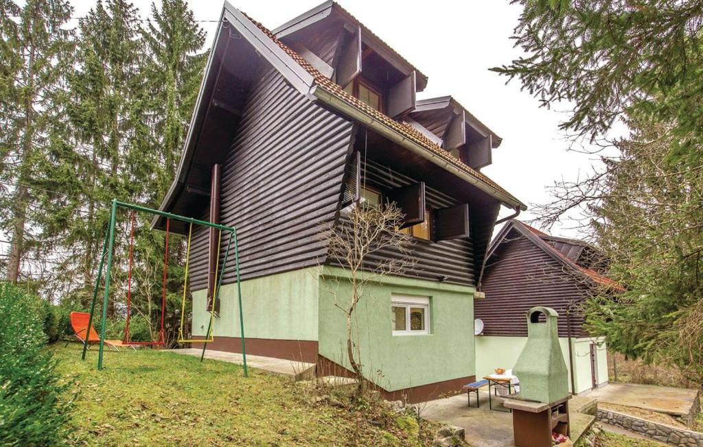 Two-Bedroom Chalet photo 2