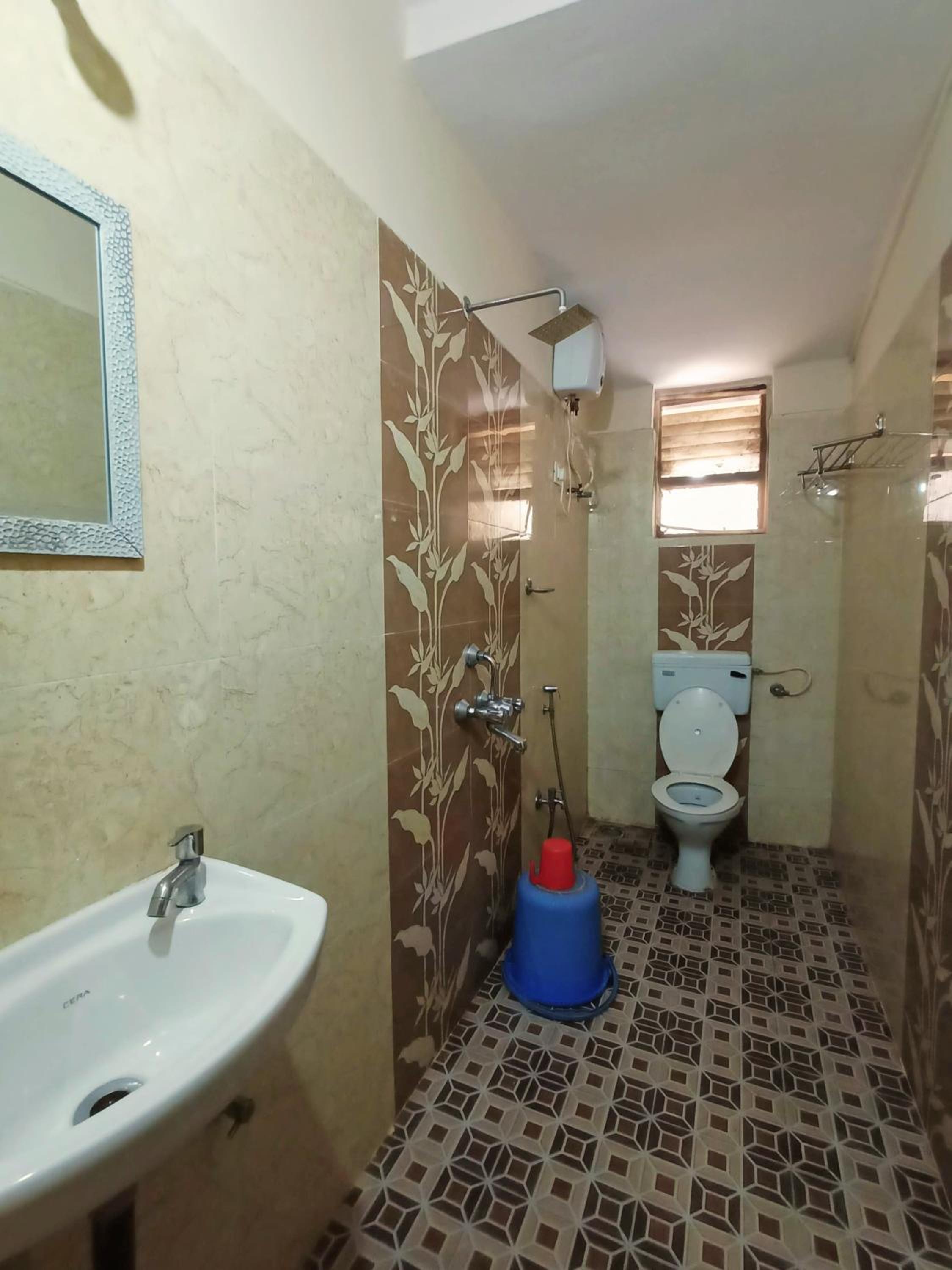 Non AC Deluxe room photo 3