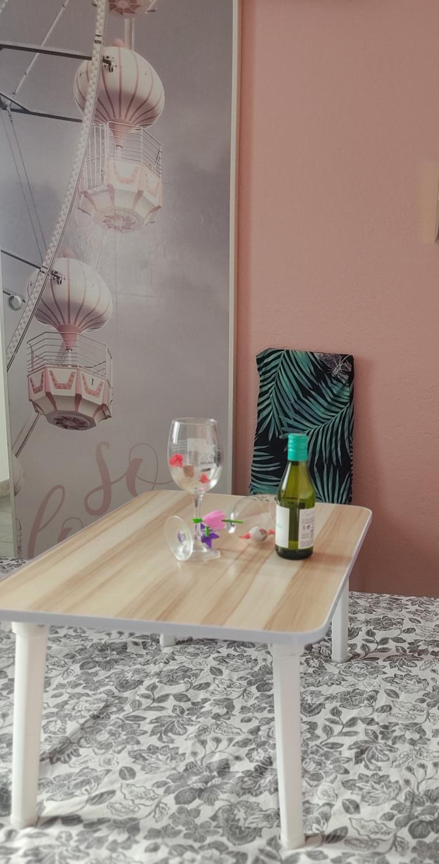 One-Bedroom Apartment - Photo 2