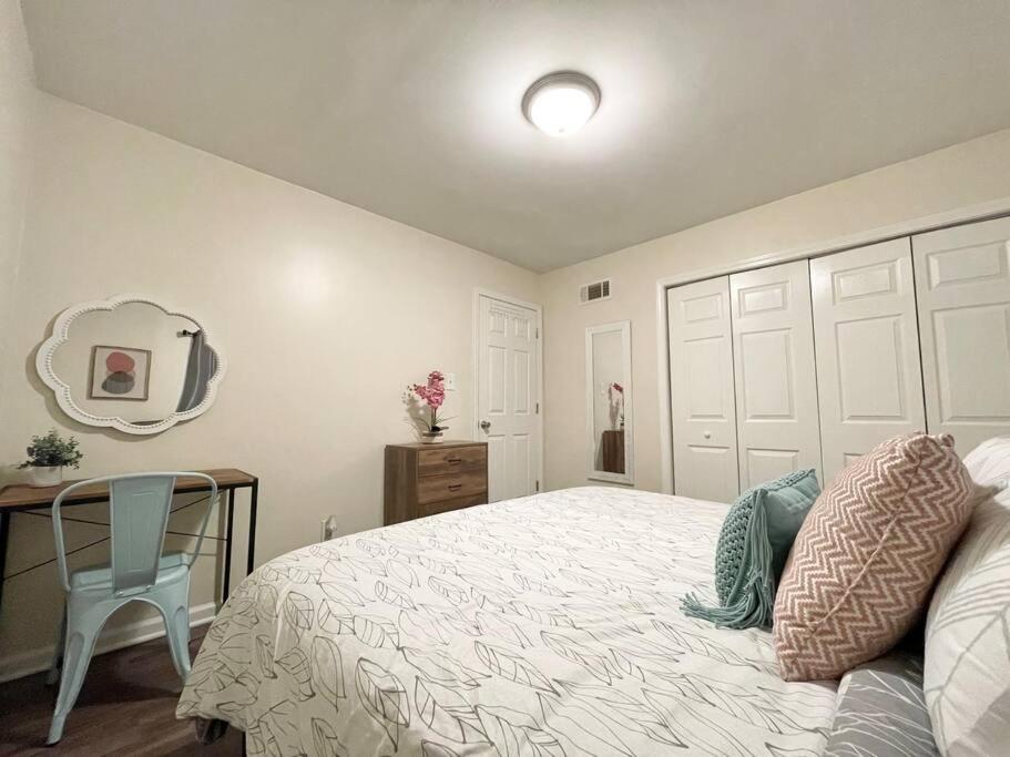 Two-Bedroom Apartment photo 2