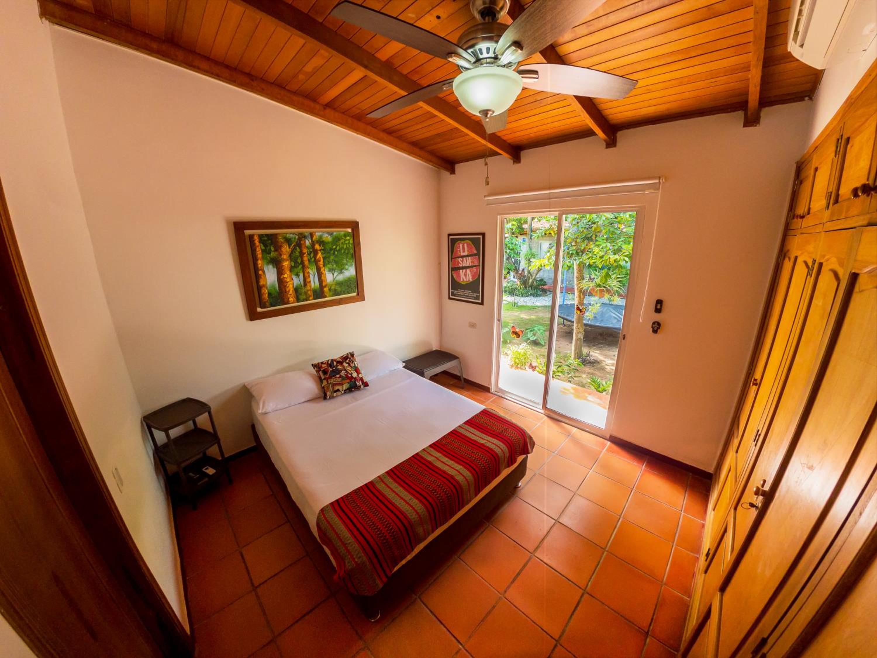 Double Room with Private Bathroom photo 3