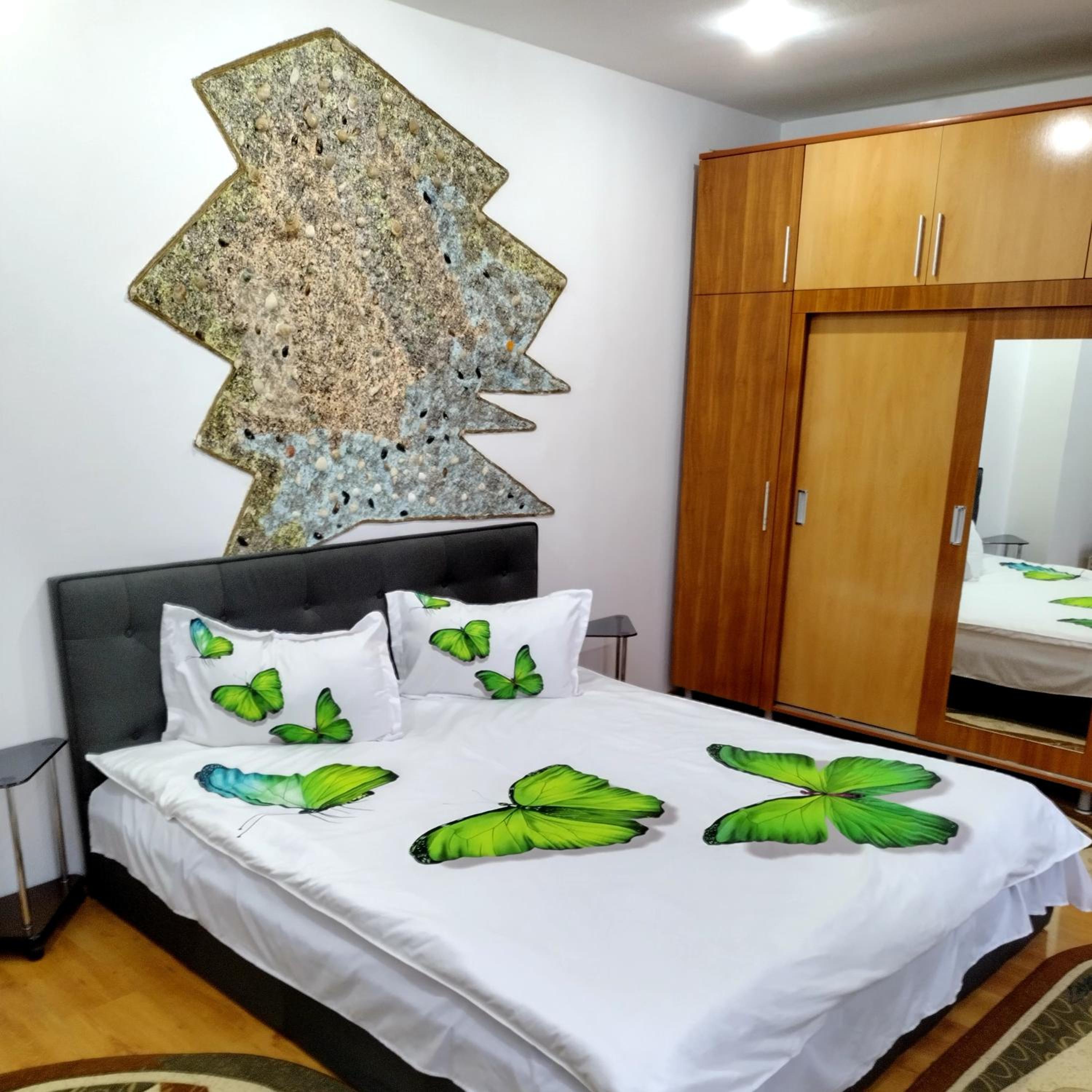 Two-Bedroom Apartment - Photo 12