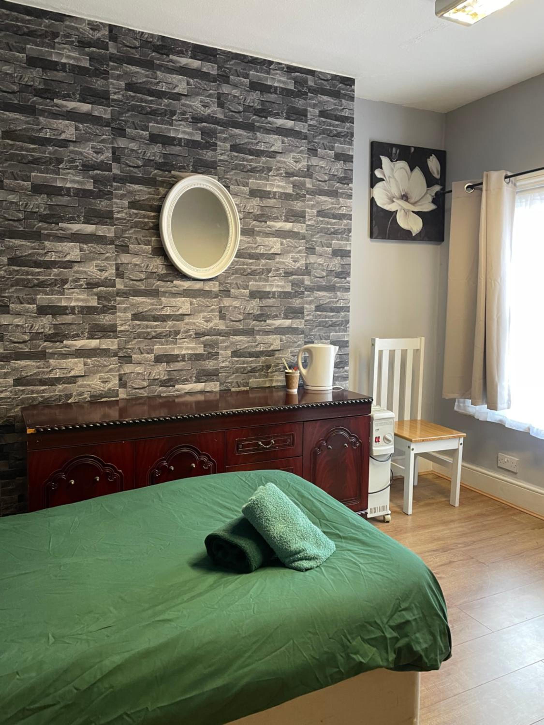 Budget Double Room photo 2