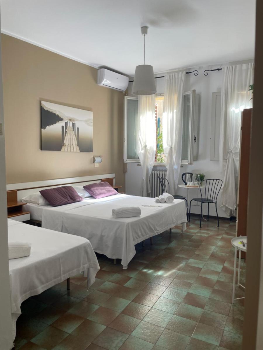 Budget Triple Room photo 2