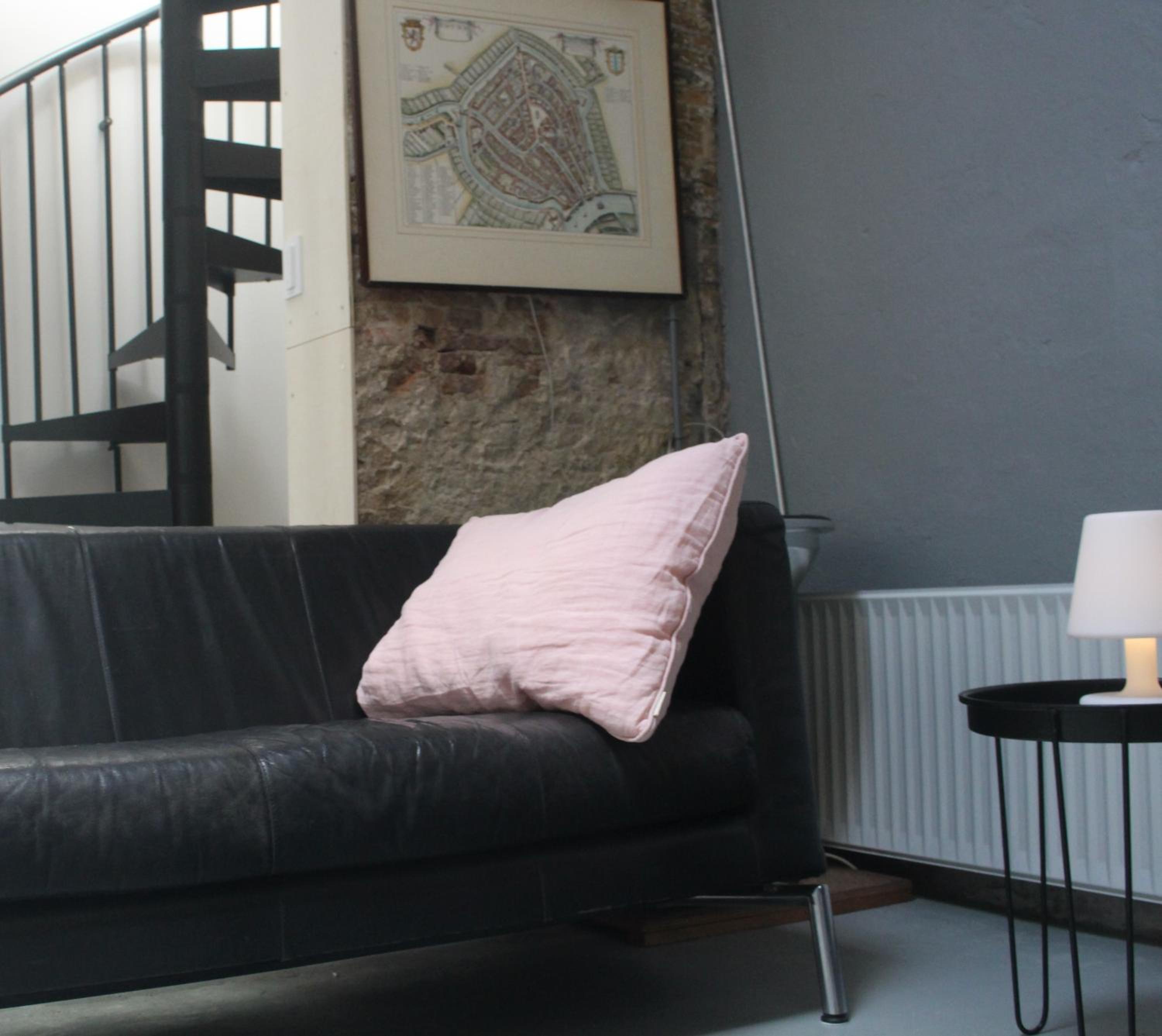 One-Bedroom House photo 1
