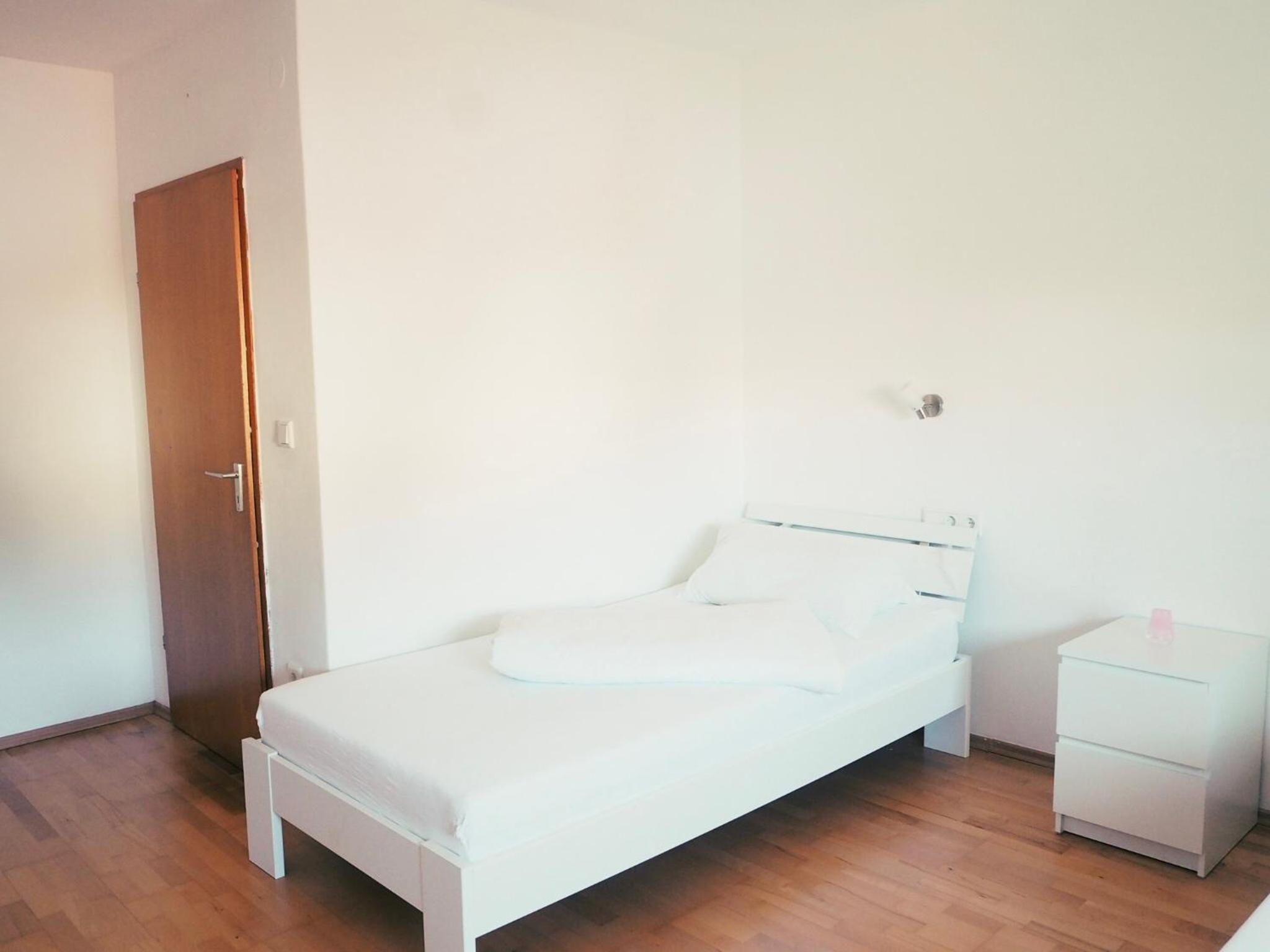 Large Twin Room photo 2