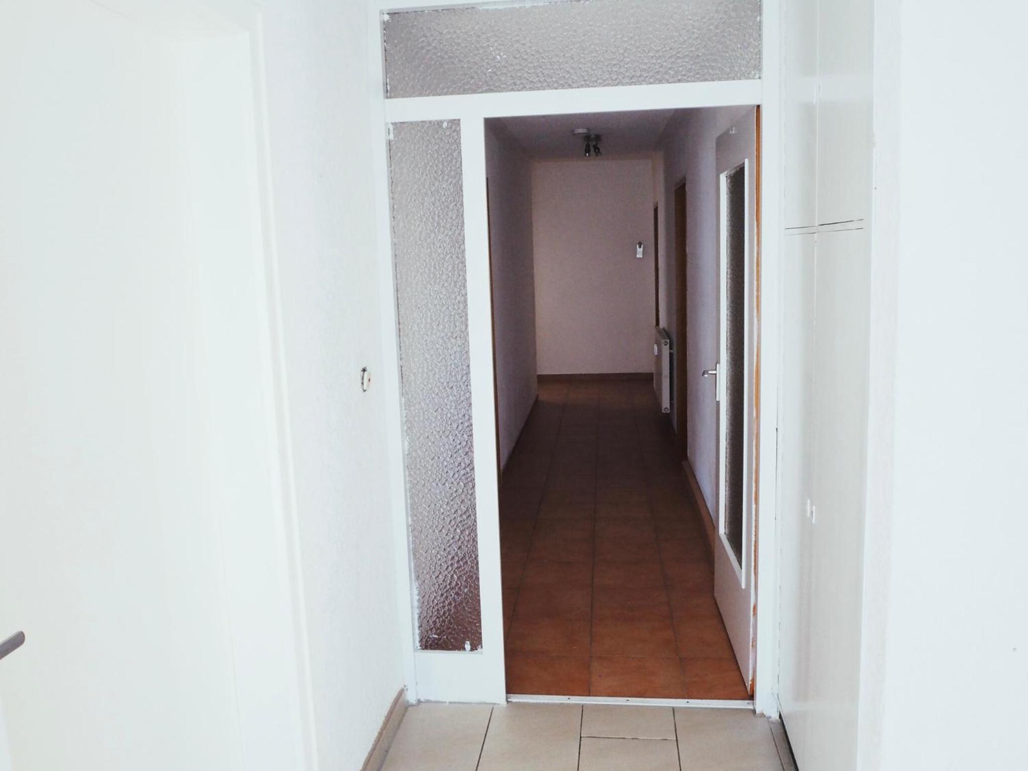 Small Single Room photo 2