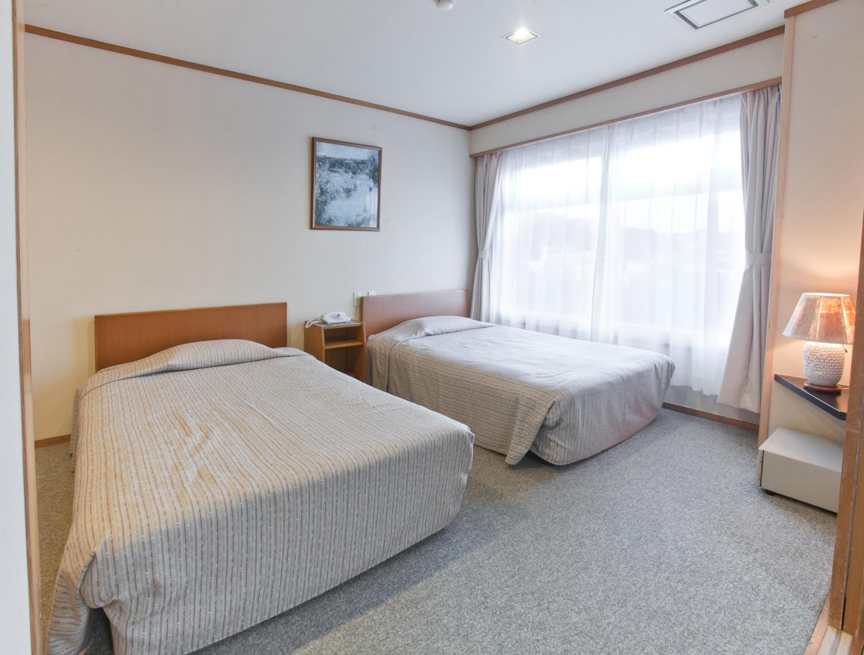 Room with Tatami Area - Photo 6