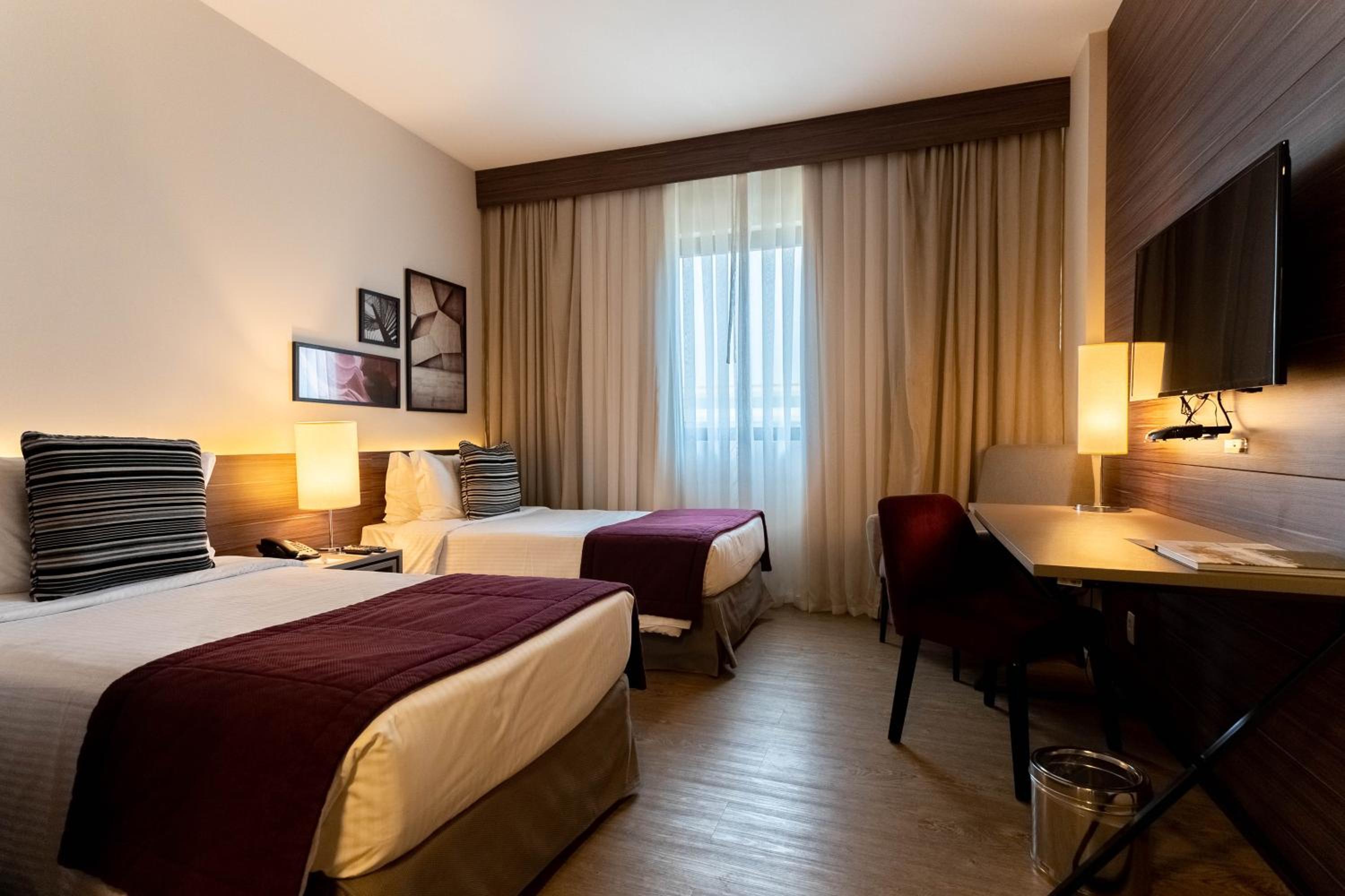 Standard Twin Room photo 2