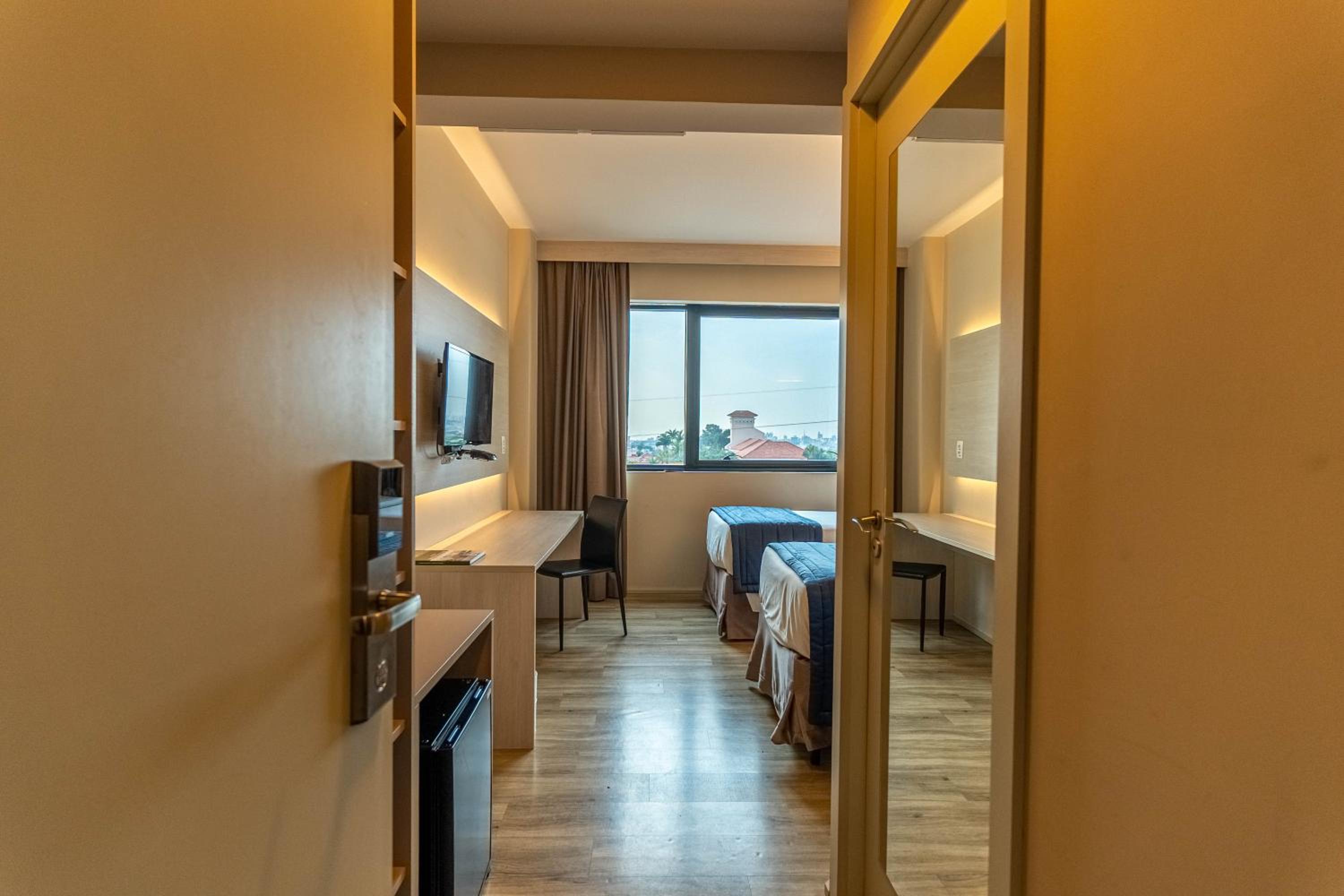 Standard Twin Room photo 3