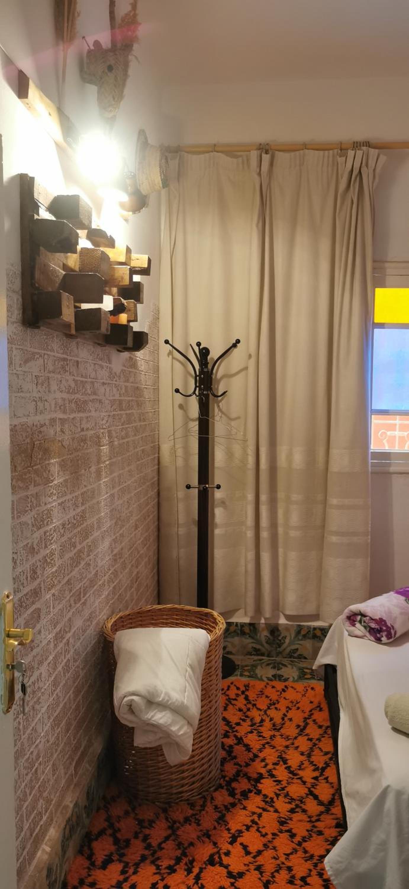 Budget Double Room - Photo 2