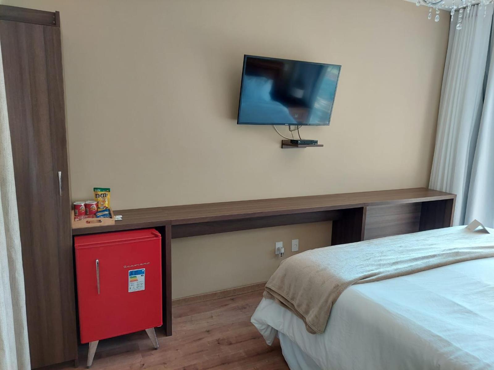 Suite with Lake View photo 2