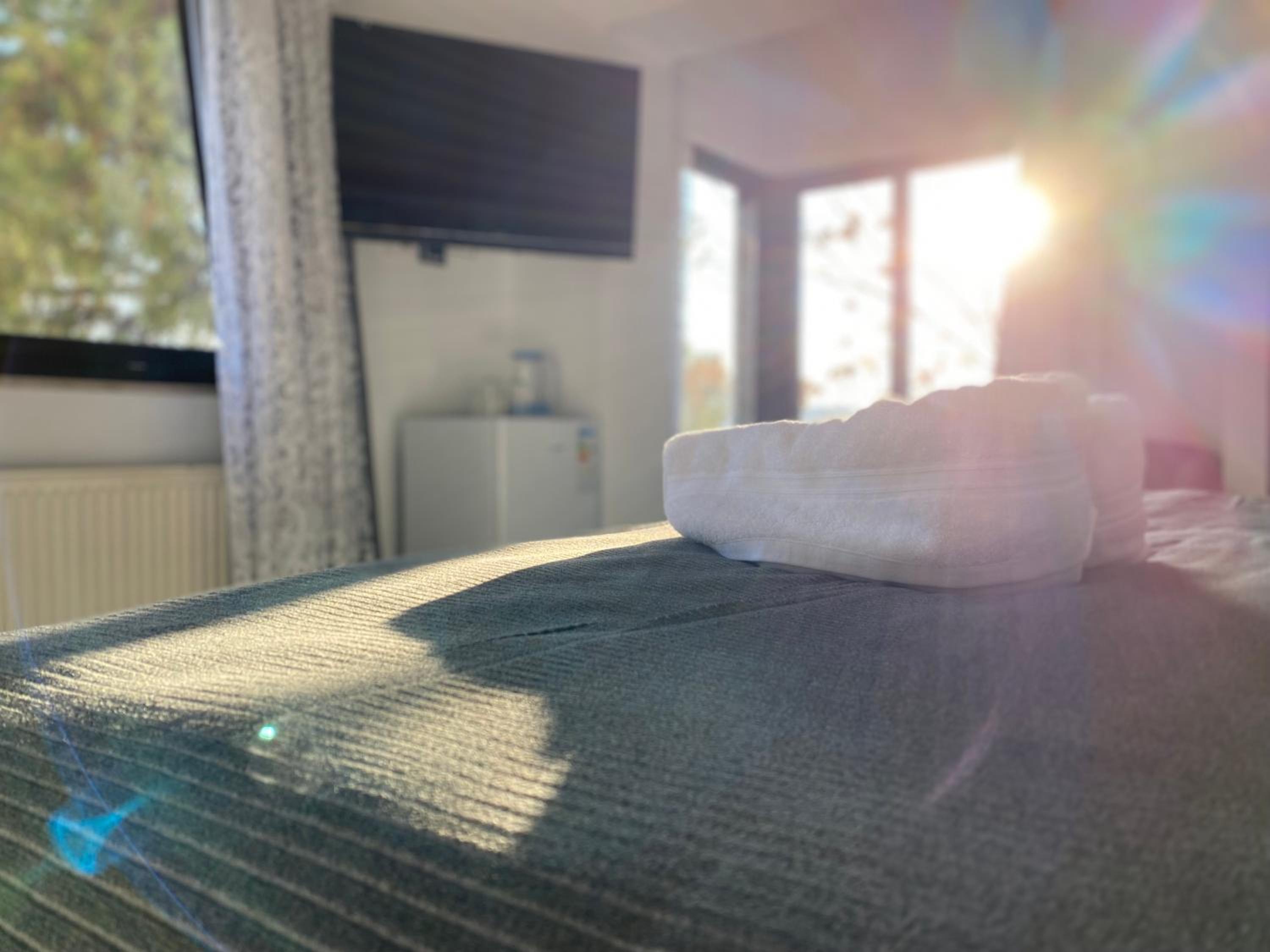 Superior King Room - Photo 9