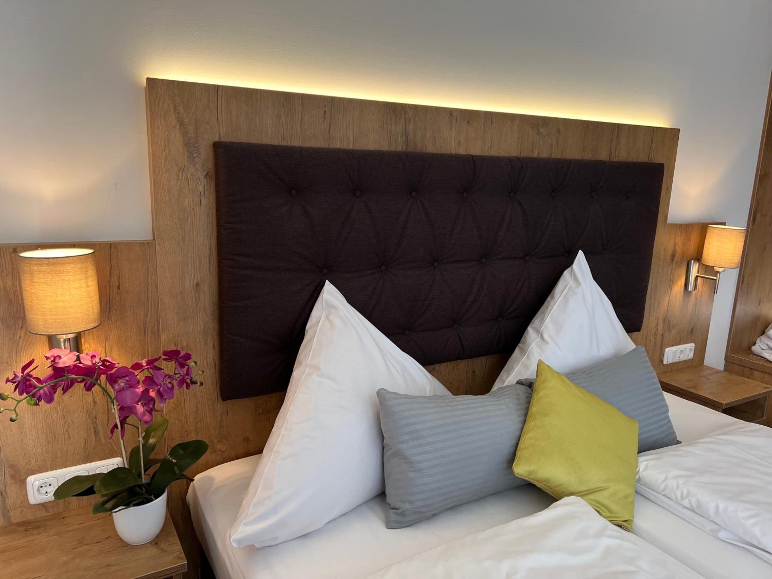 Deluxe Double Room - Photo 7