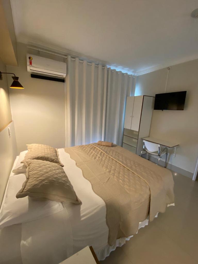 Deluxe Double Room - Photo 10